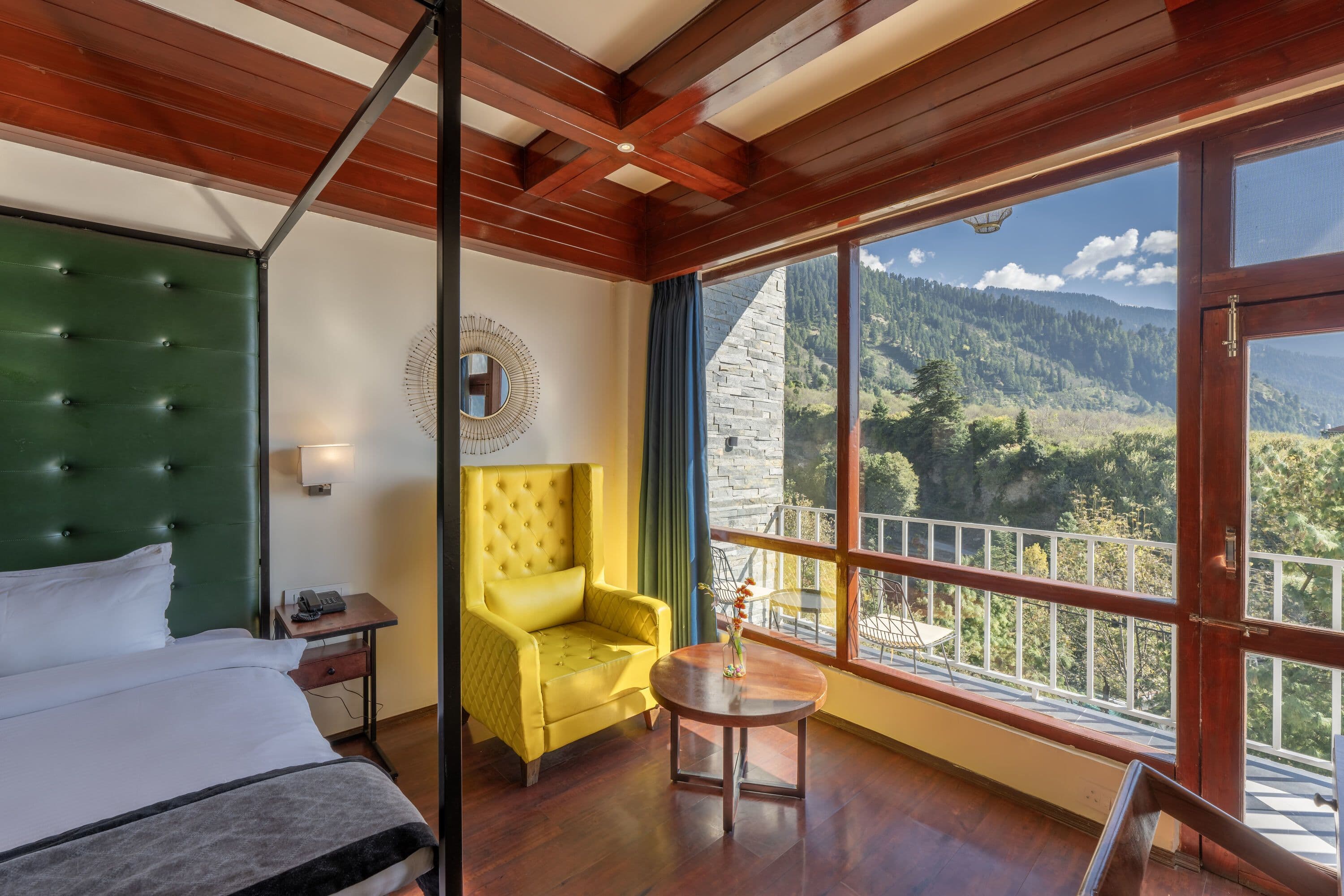 Deluxe Room with Balcony (Valley View)