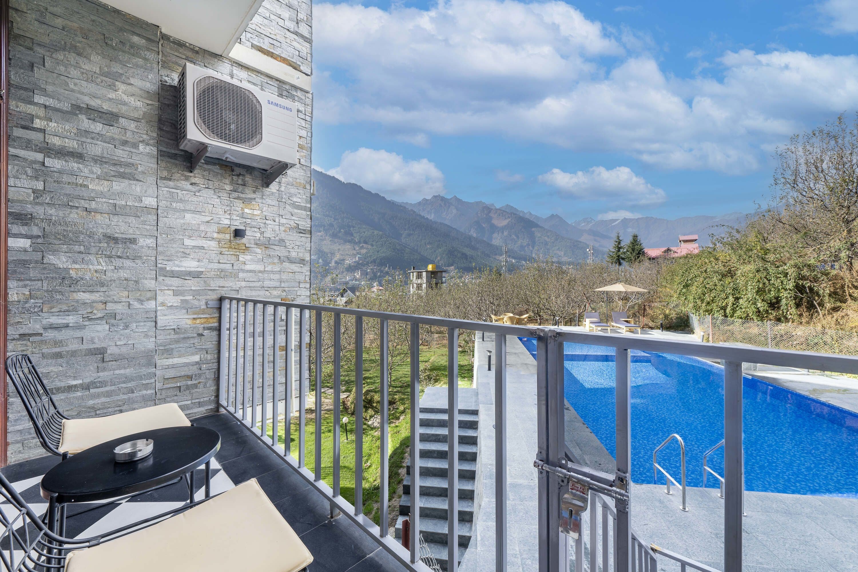 Superior Deluxe Room with Balcony (Pool View)