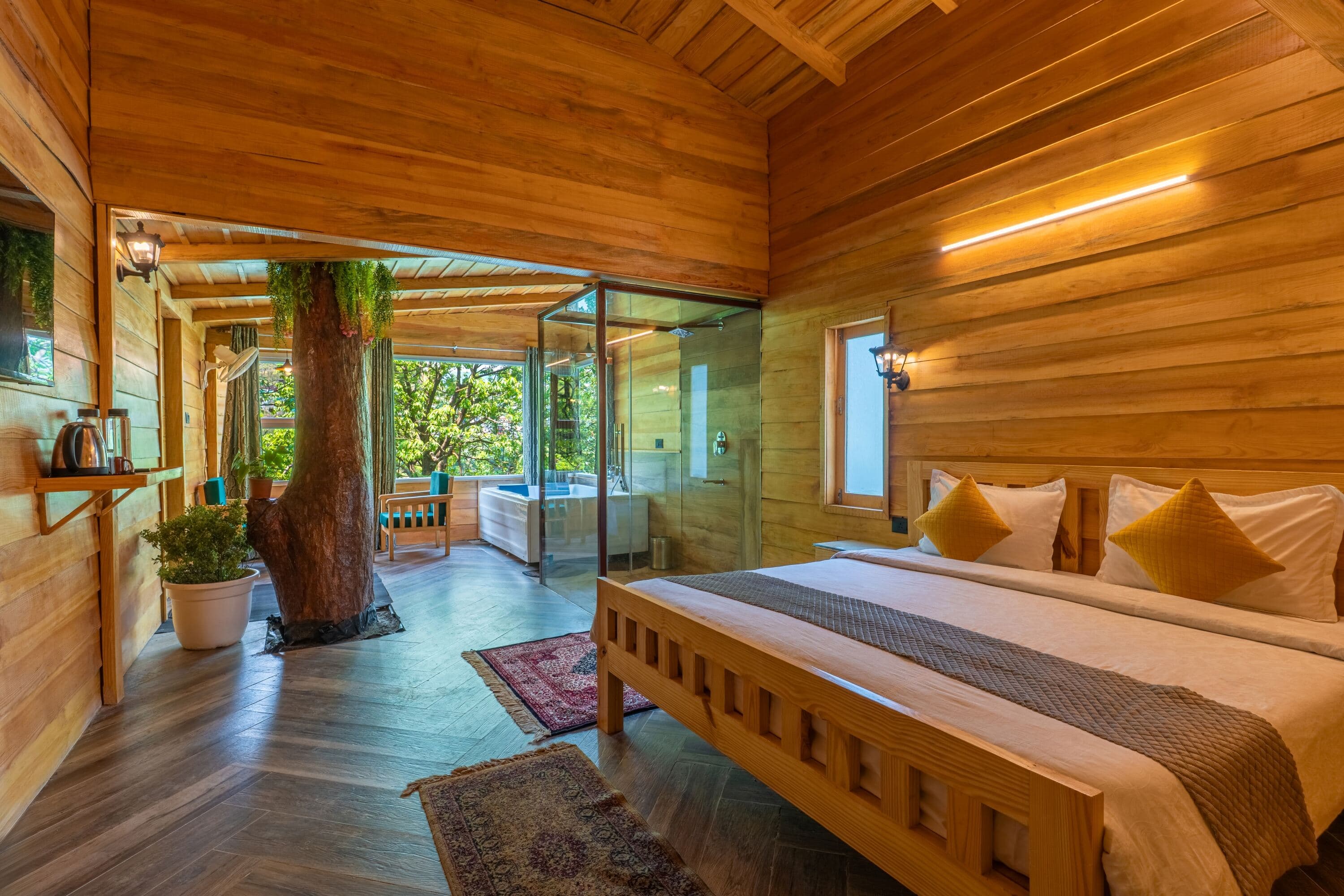 Duplex Jacuzzi Suite (Lake View)