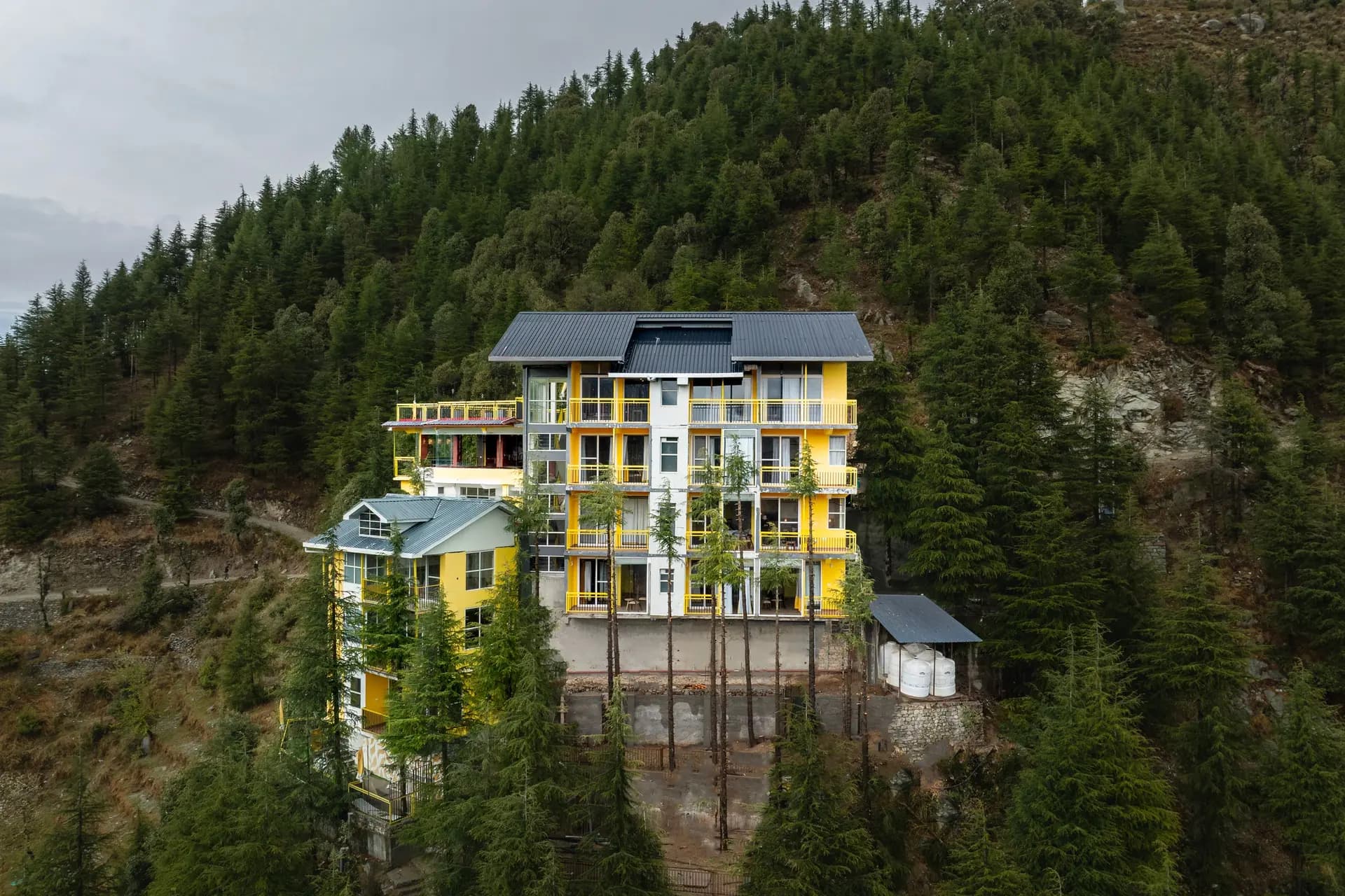 Best Hotels in Dalhousie Khajjiar for a Perfect Hill Getaway