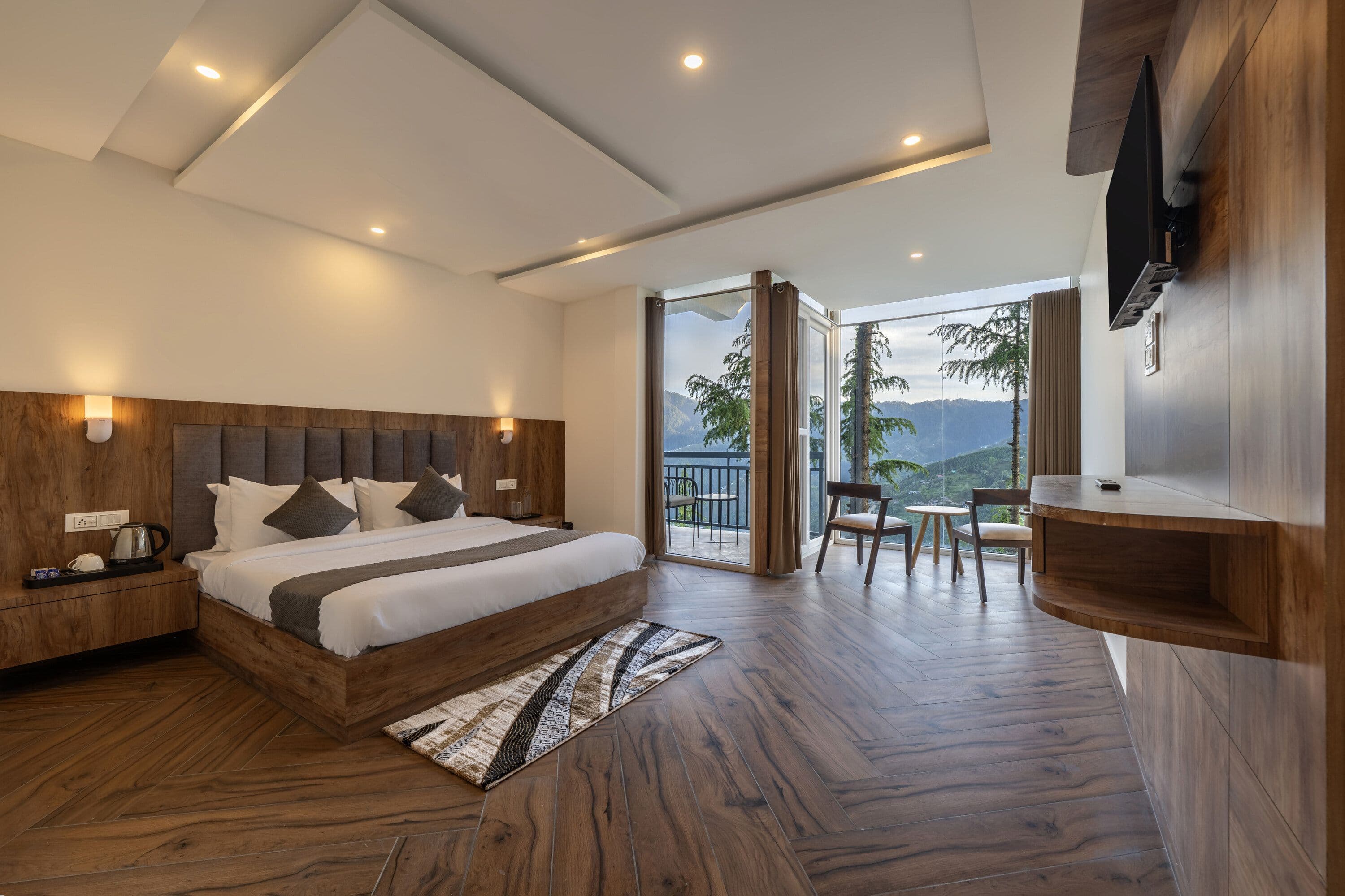 Superior Deluxe Room with Balcony (Valley View)