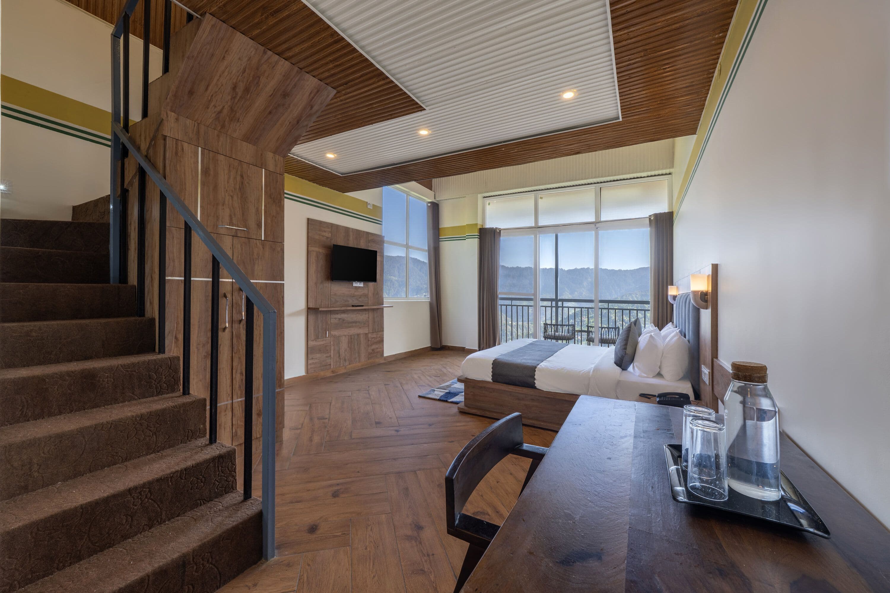 Duplex Attic Room with Balcony (Valley View)