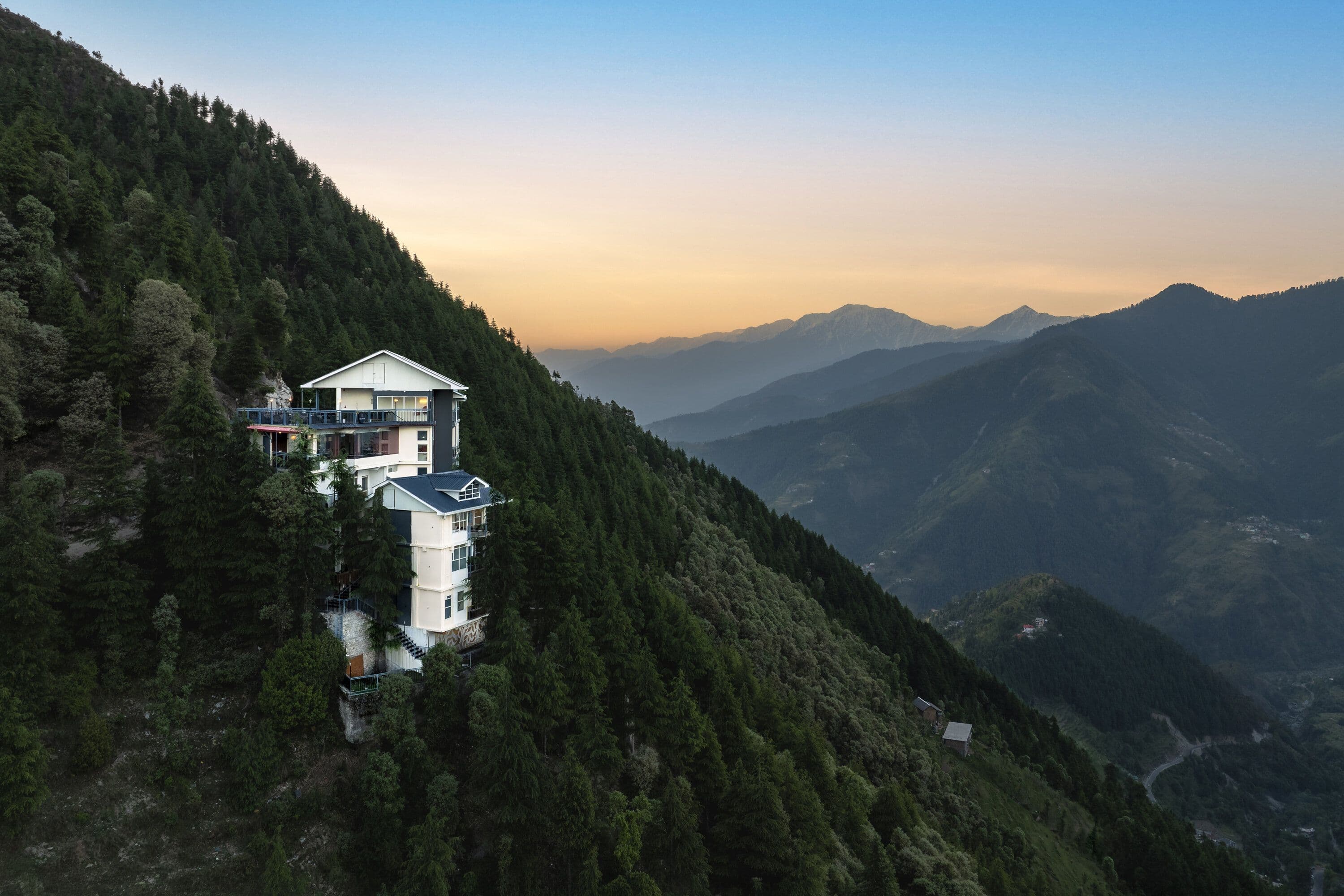 2 Nights Stay at Echor Himalayan Aurum Manali