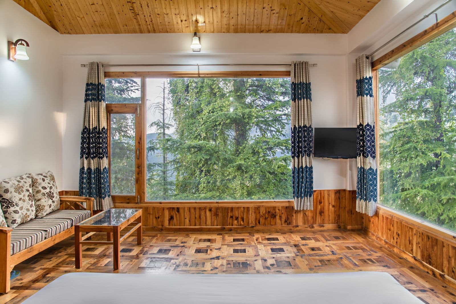 Deluxe Room at Echor Himalayana Retreat Dharamshala