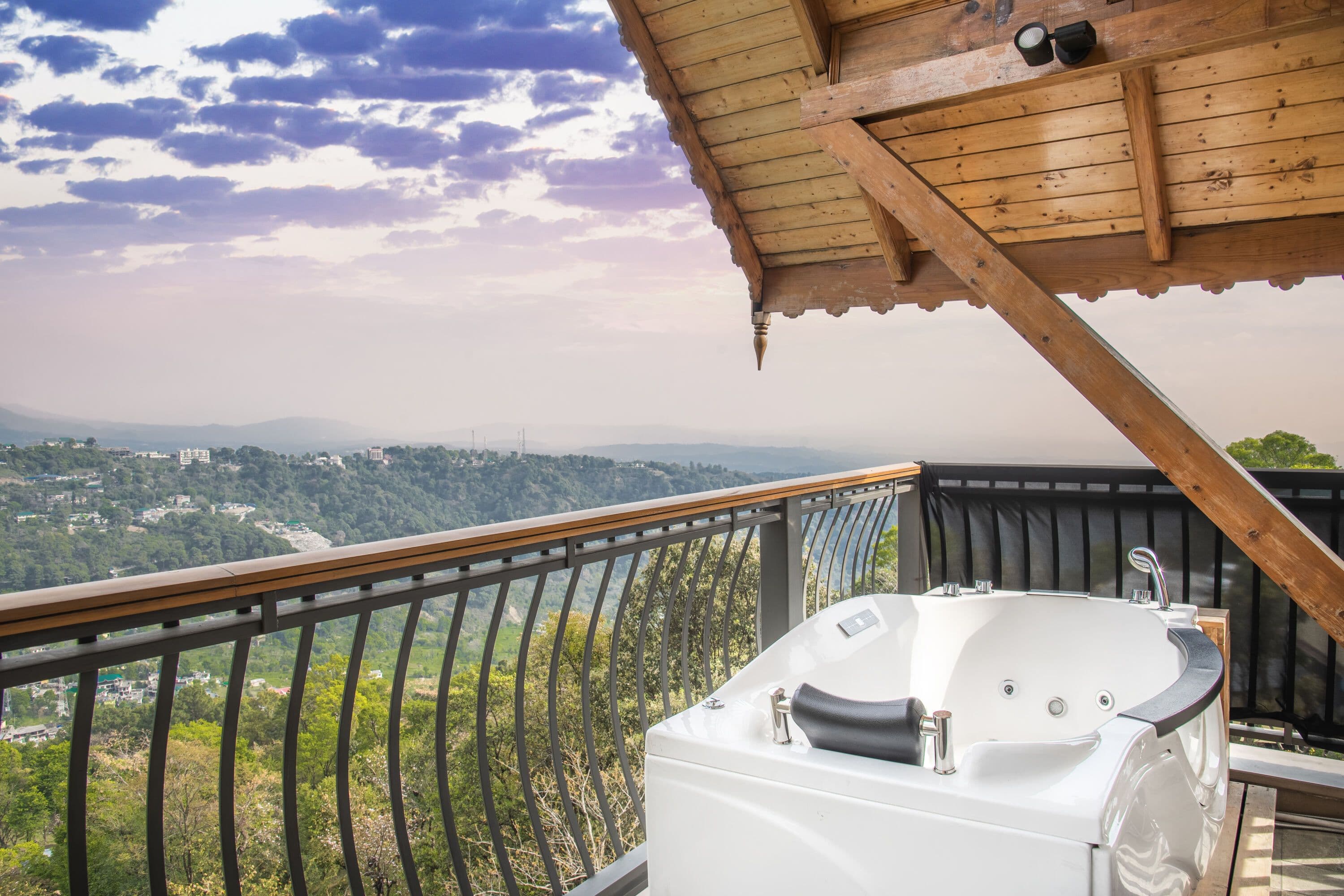 Swiss Wooden Chalet with Jacuzzi – Dharamshala