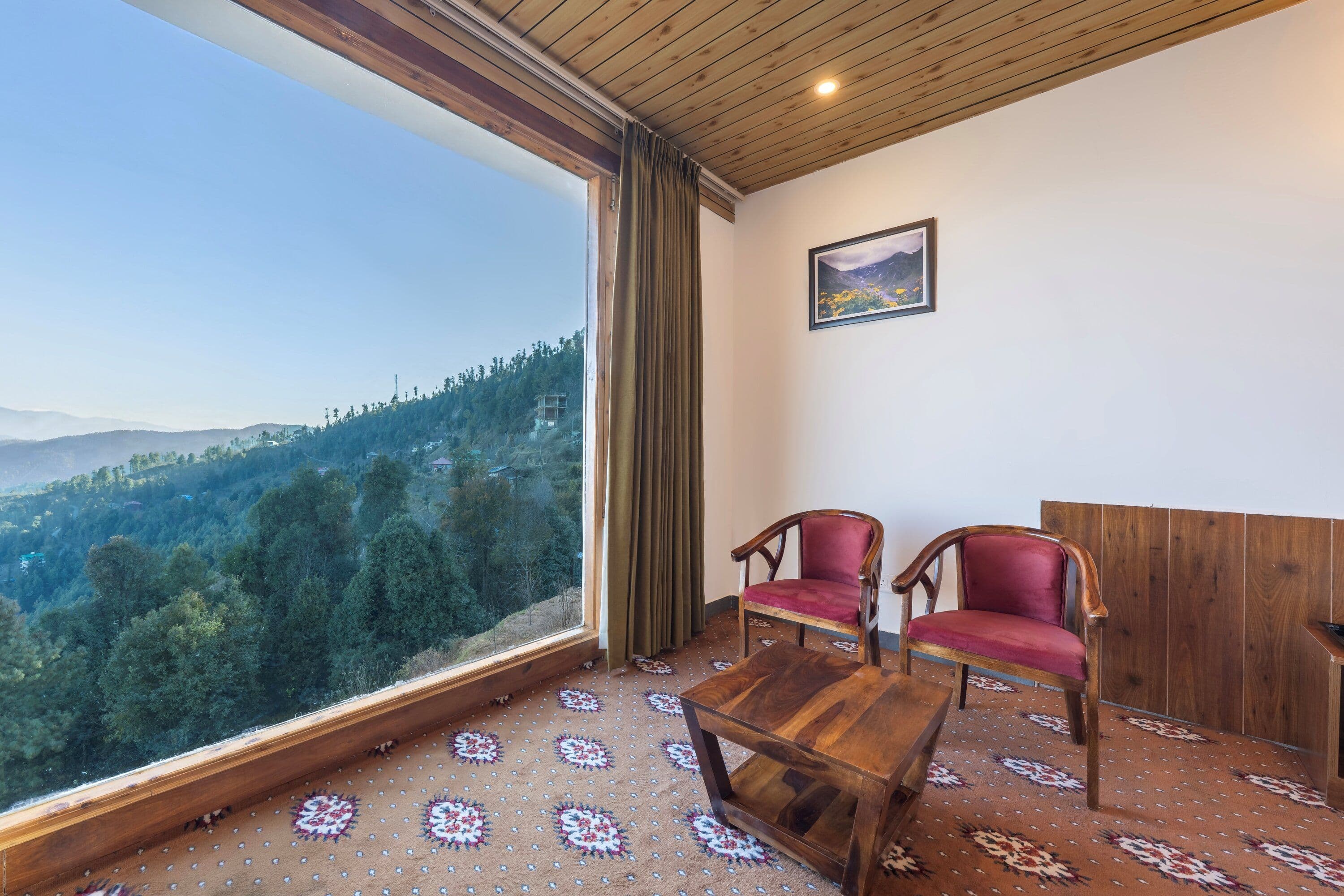 Luxury Classic Room (Valley View)