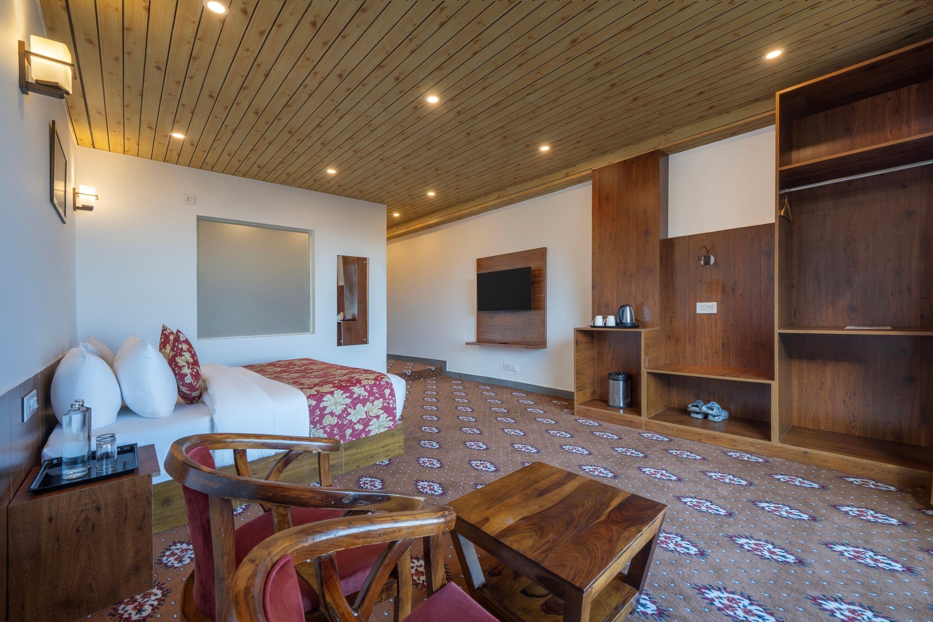 Luxury Classic Room (Valley View)