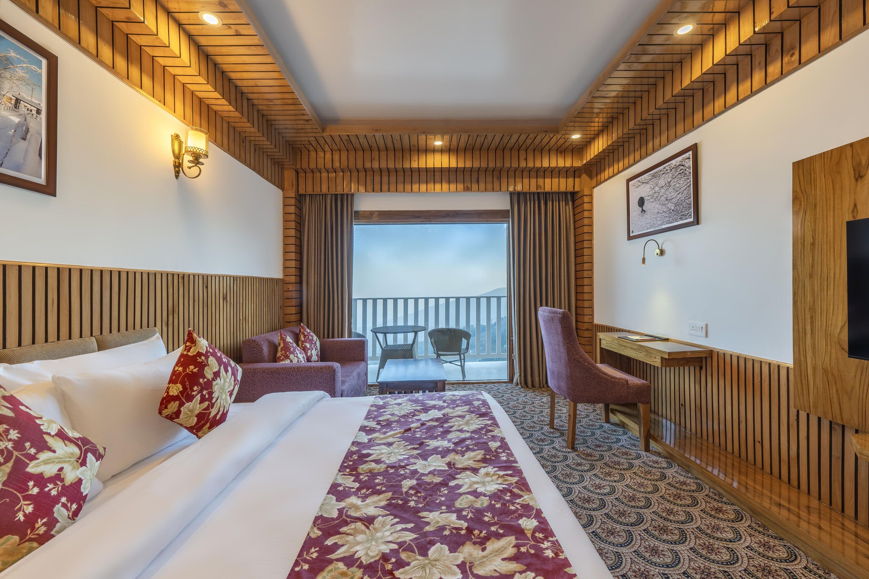 Luxury Classic Room with Balcony (Pool View)