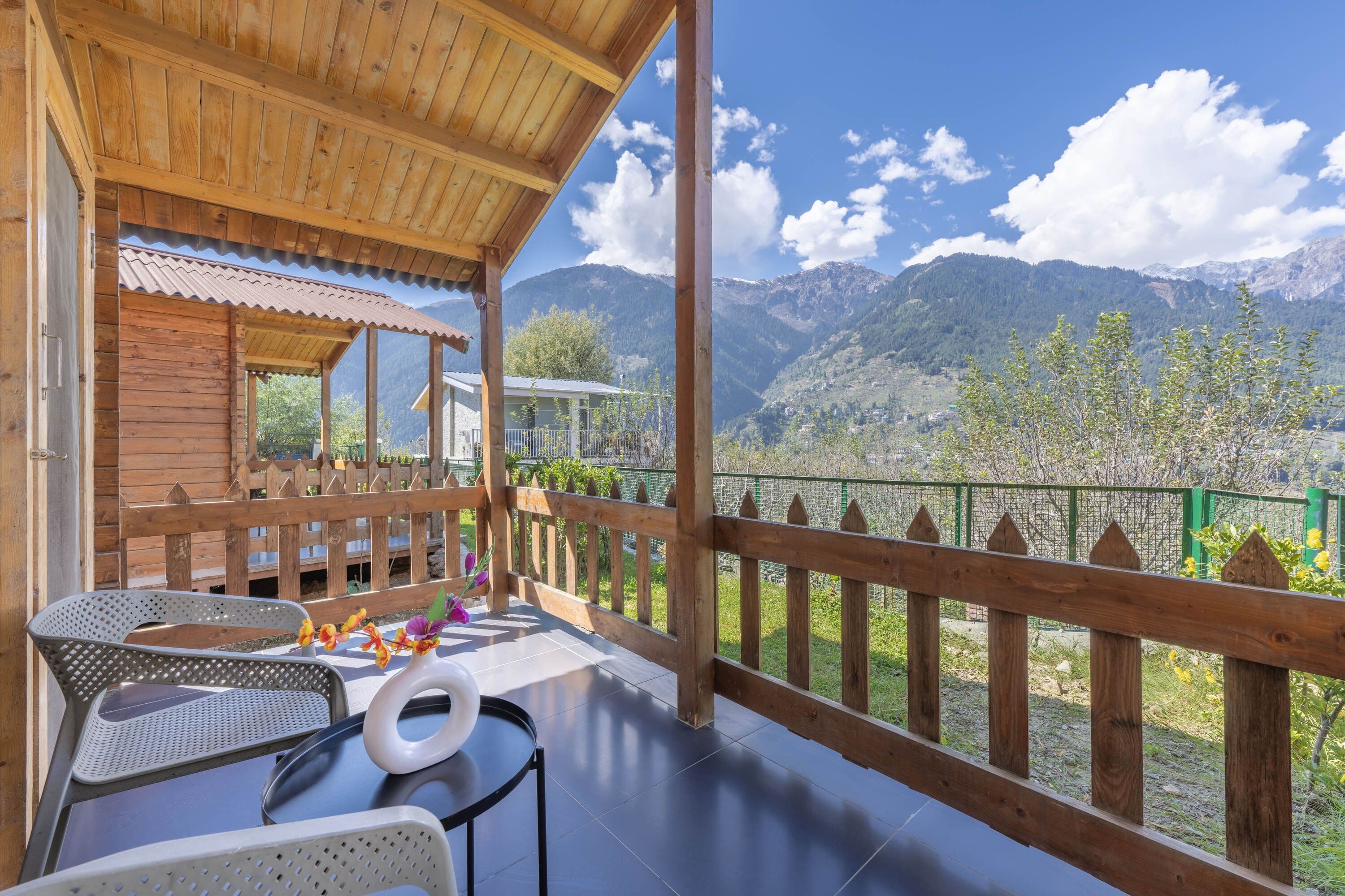 Alpine Cottage Room with Balcony (Mountain View)