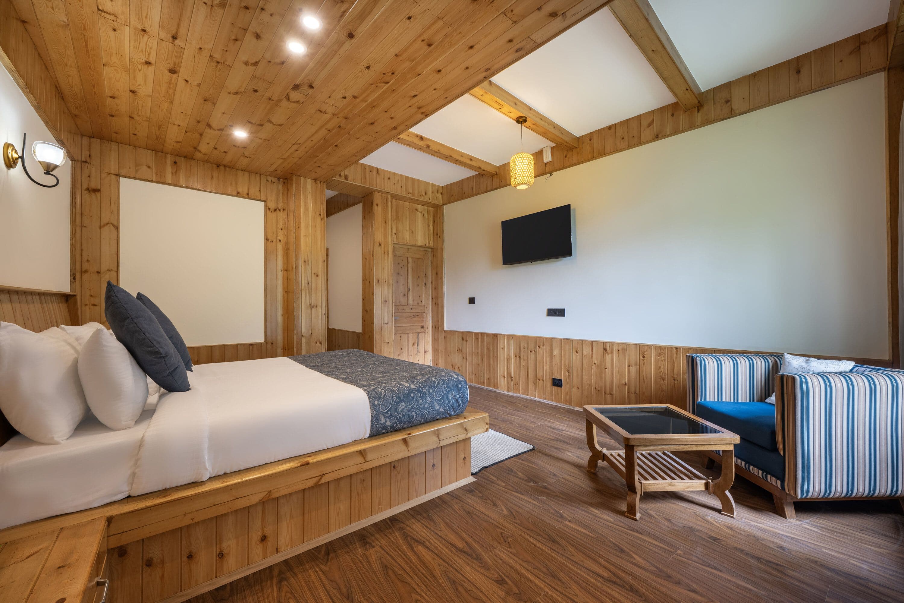 Alpine Village Room
