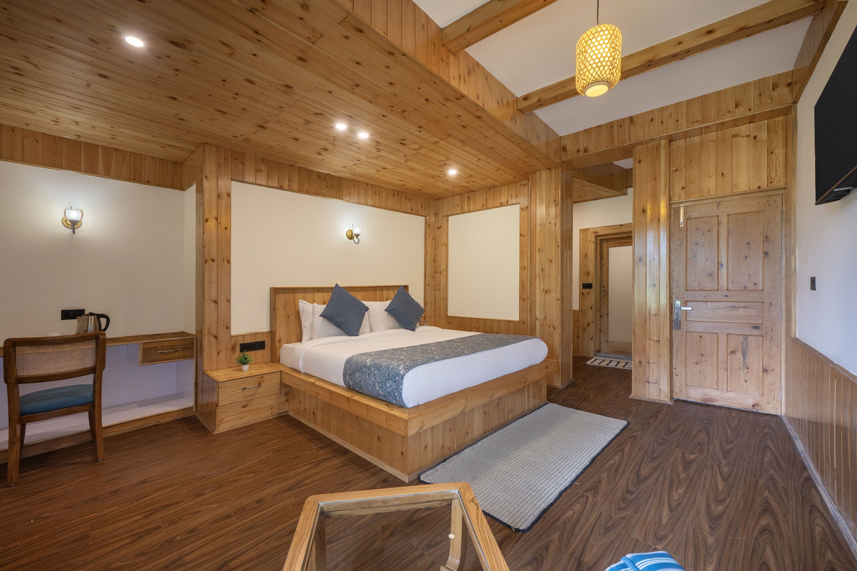 Alpine Village Room