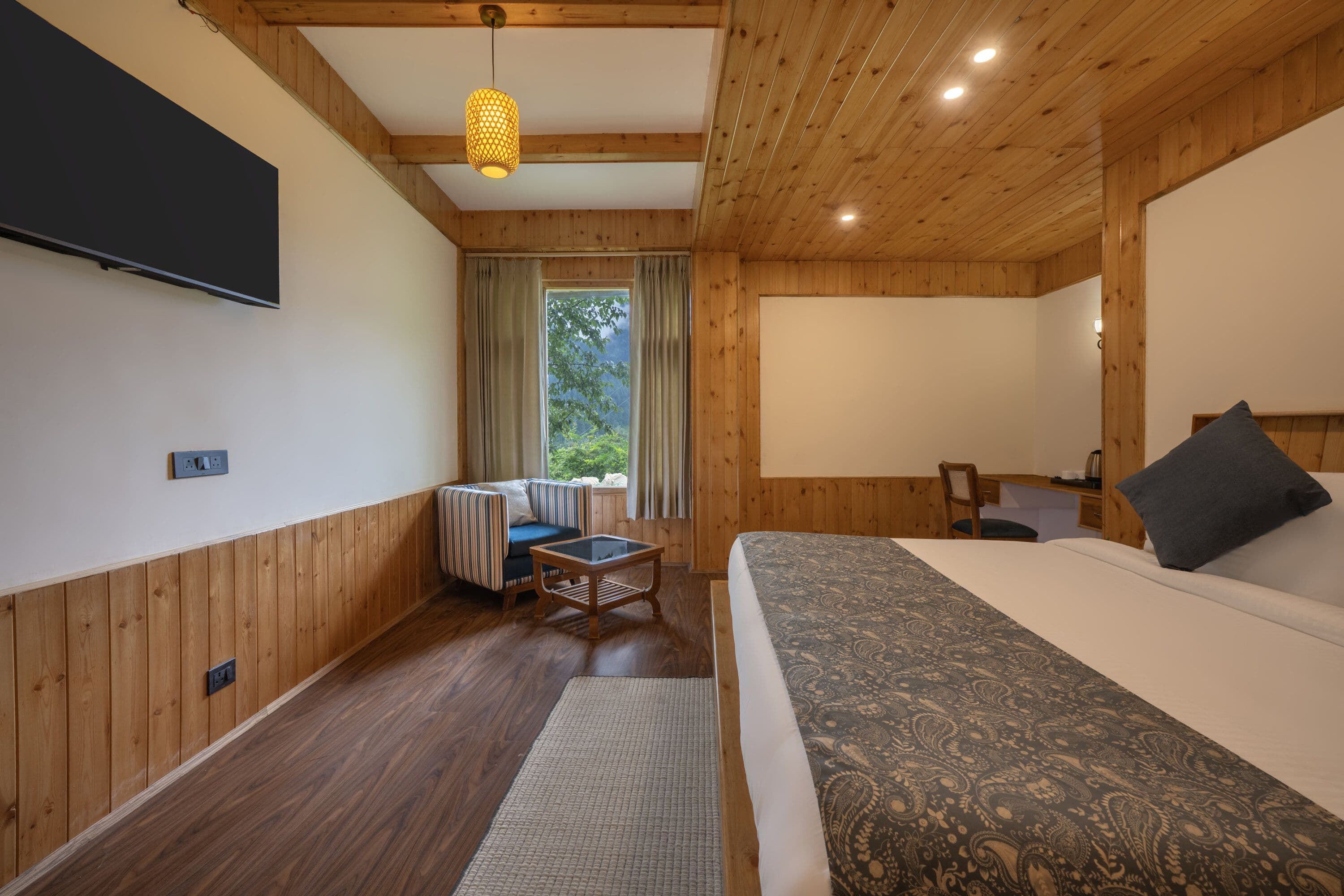 Alpine Village Room
