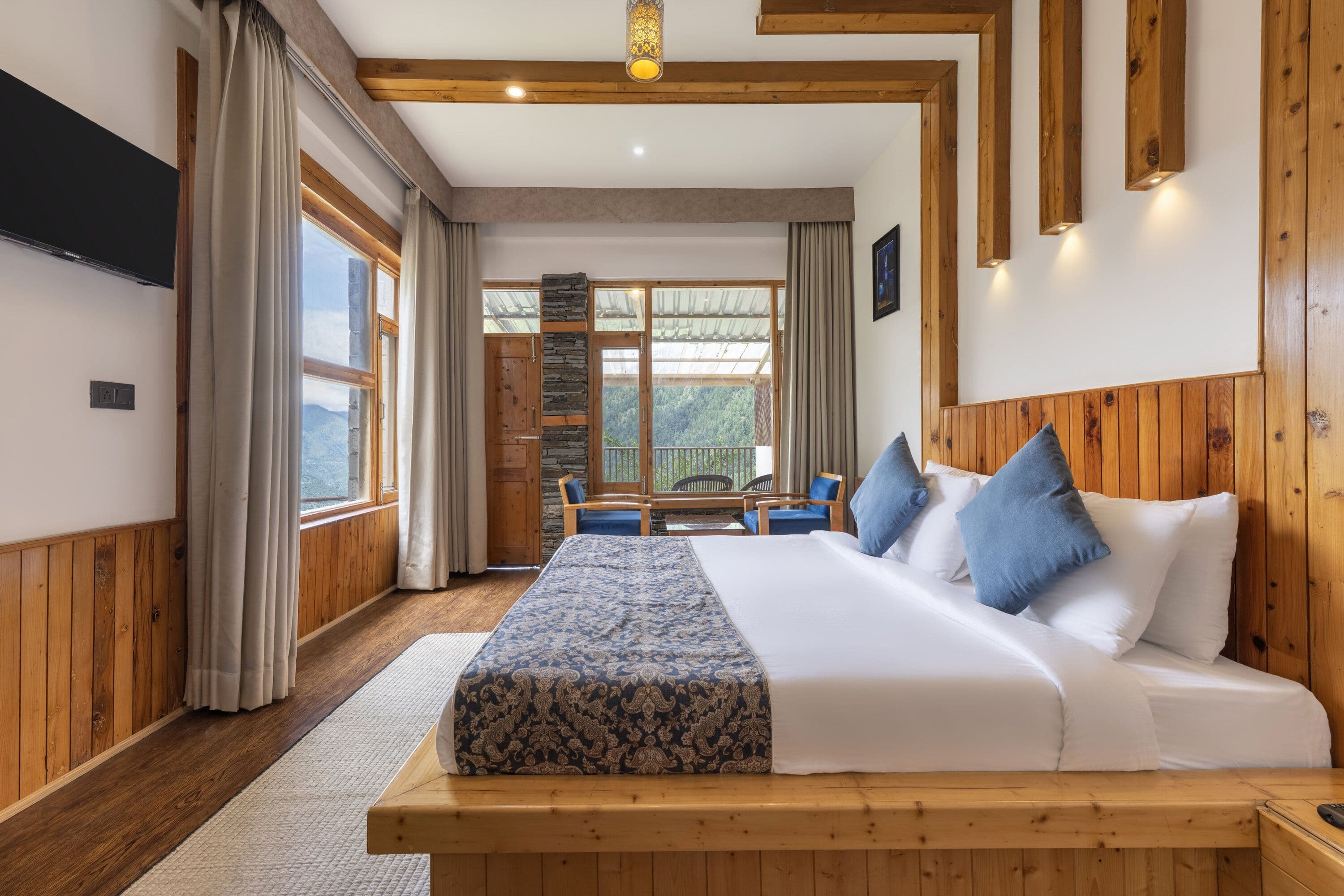 Valley Vista Room with Balcony (Valley View)