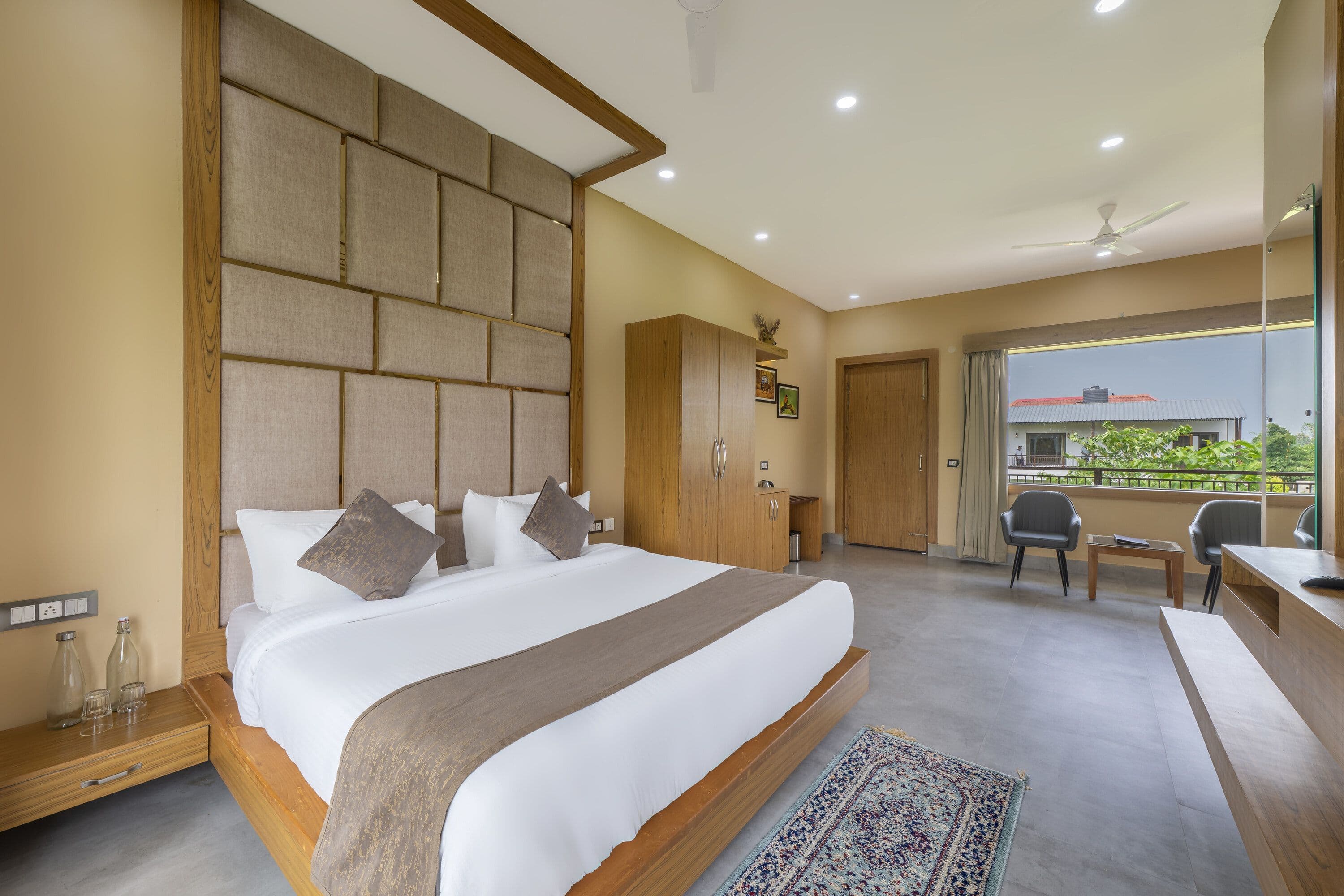 Royal Suite with Private Garden - Jim Corbett