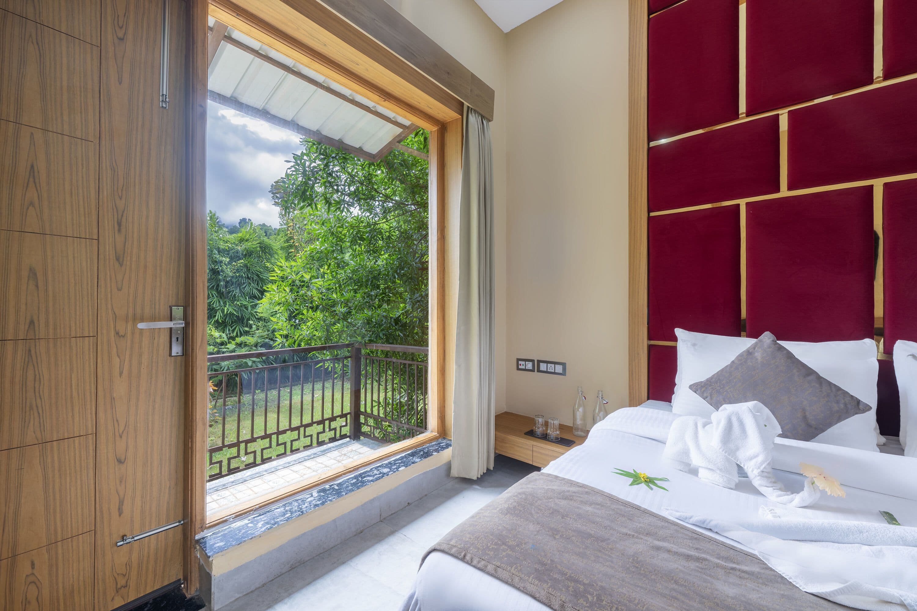 Royal Suite with Private Garden
