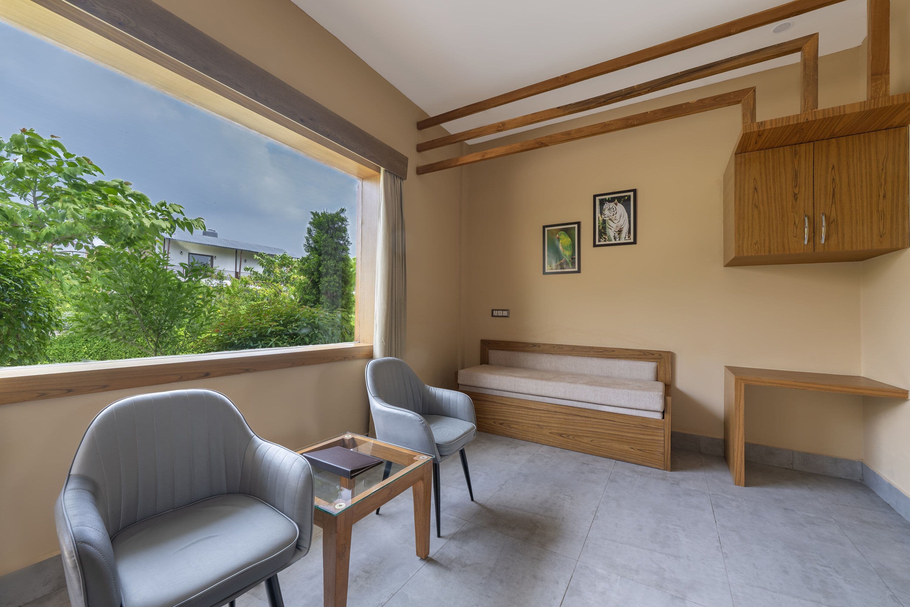 Royal Suite with Private Garden