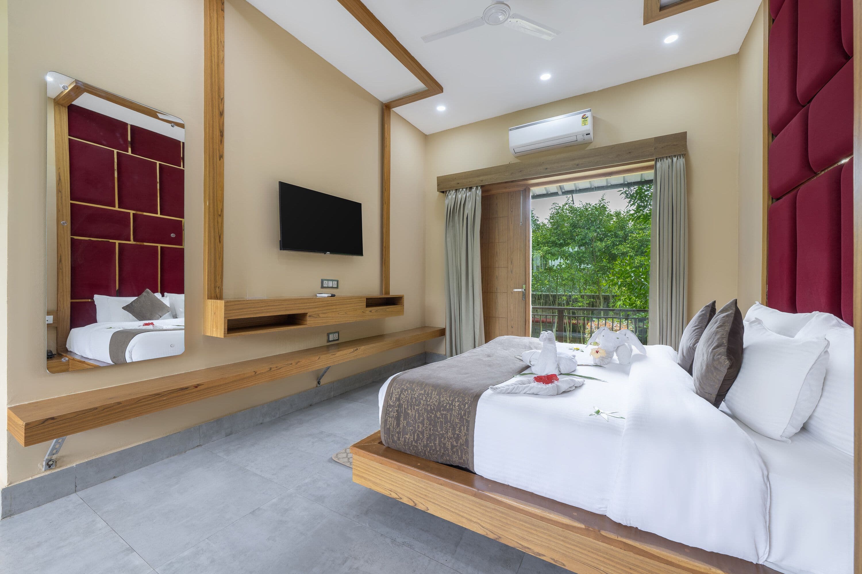 Royal Suite with Private Garden