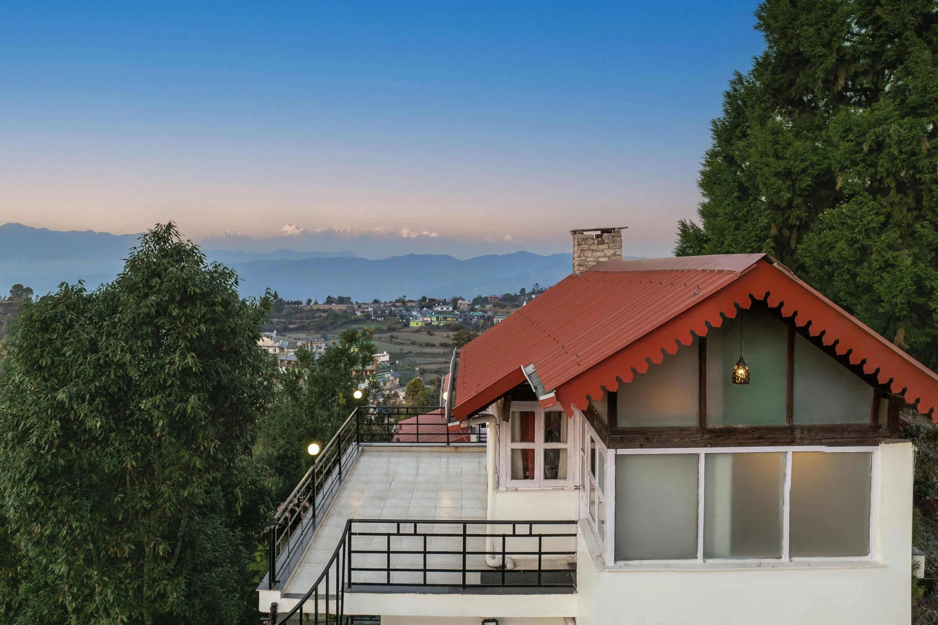 Luxury Stays and Valley Views: Where to Stay in Ranikhet