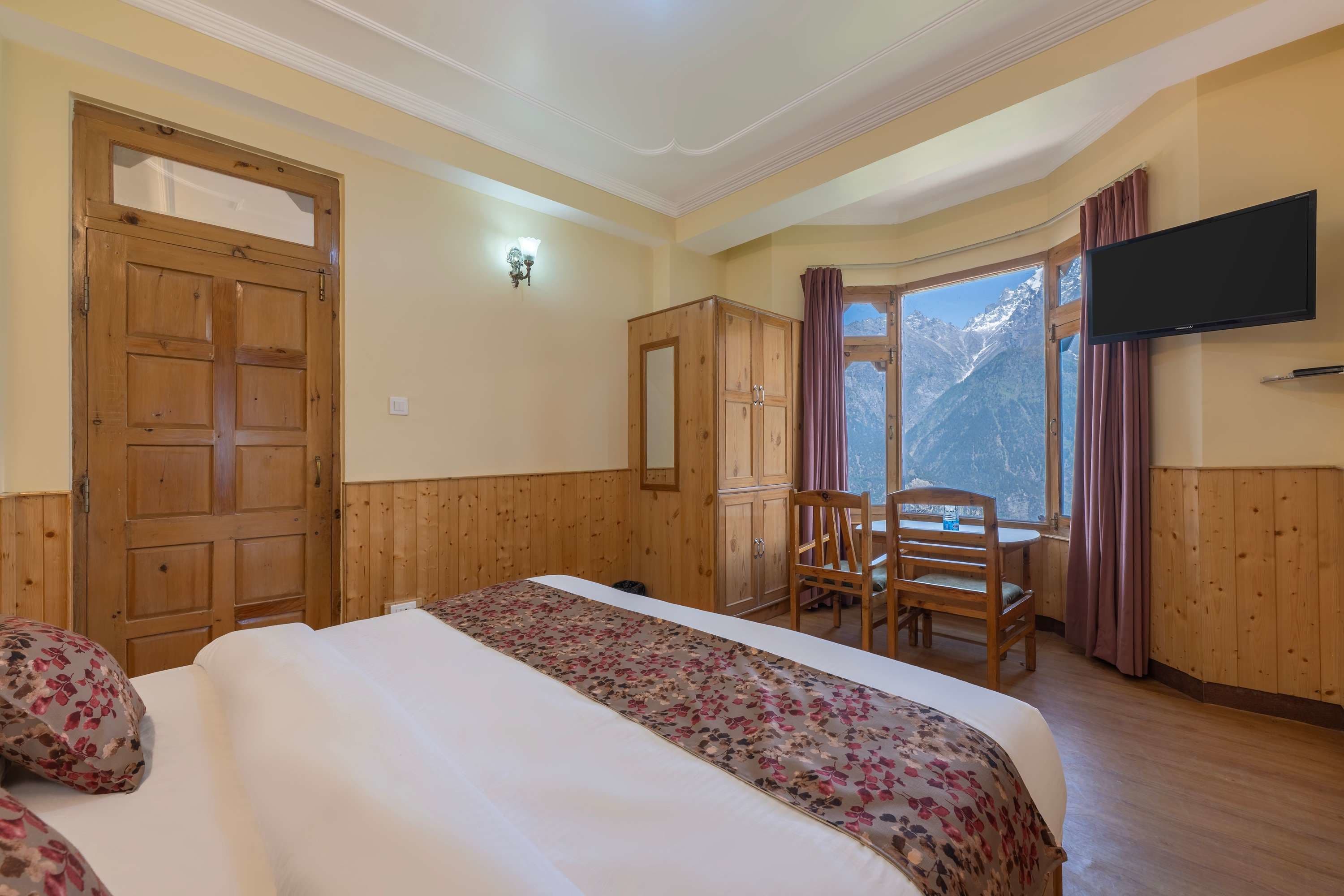 Premium Room with Open Terrace (Mountain View)