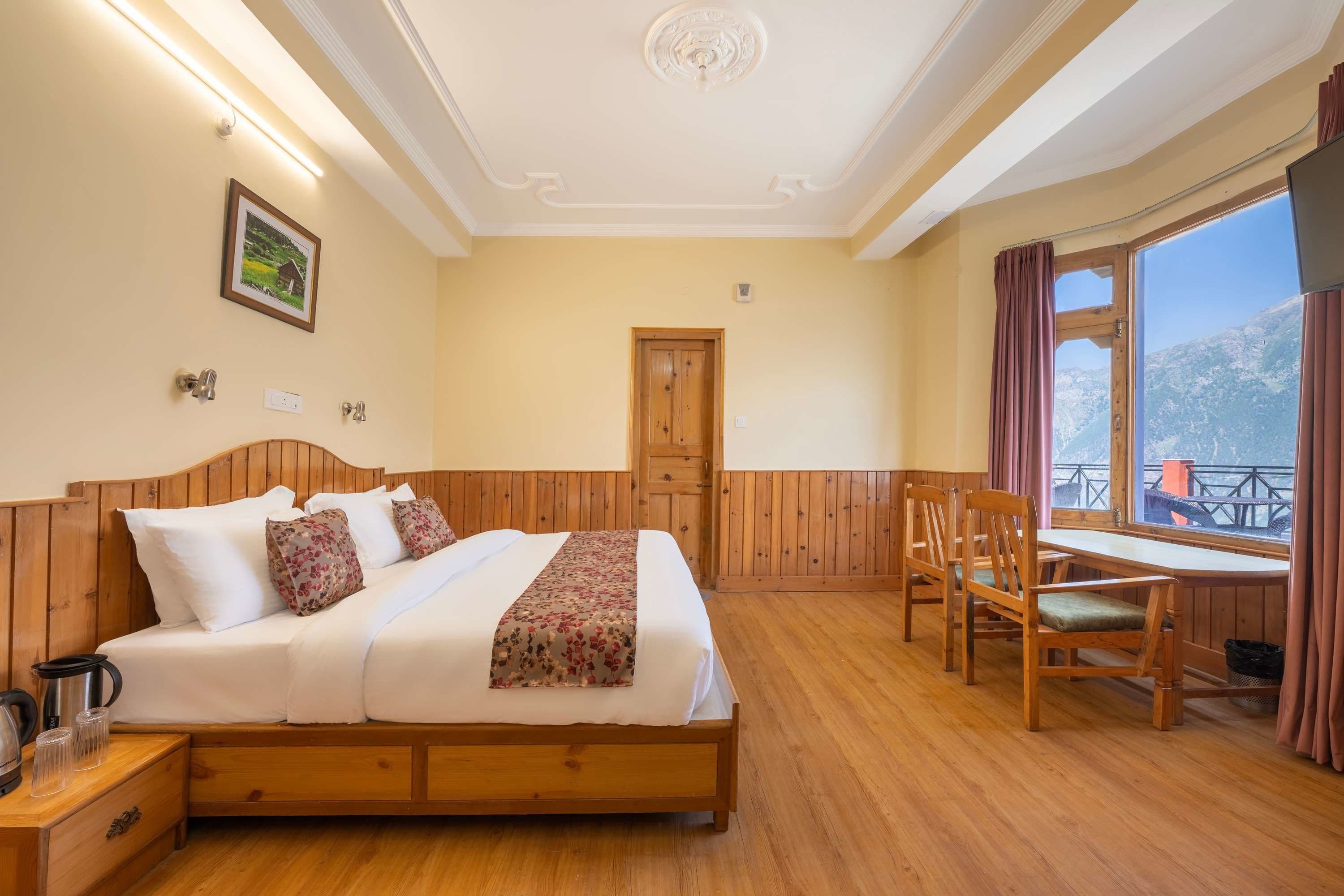 Premium Room with Open Terrace (Mountain View)
