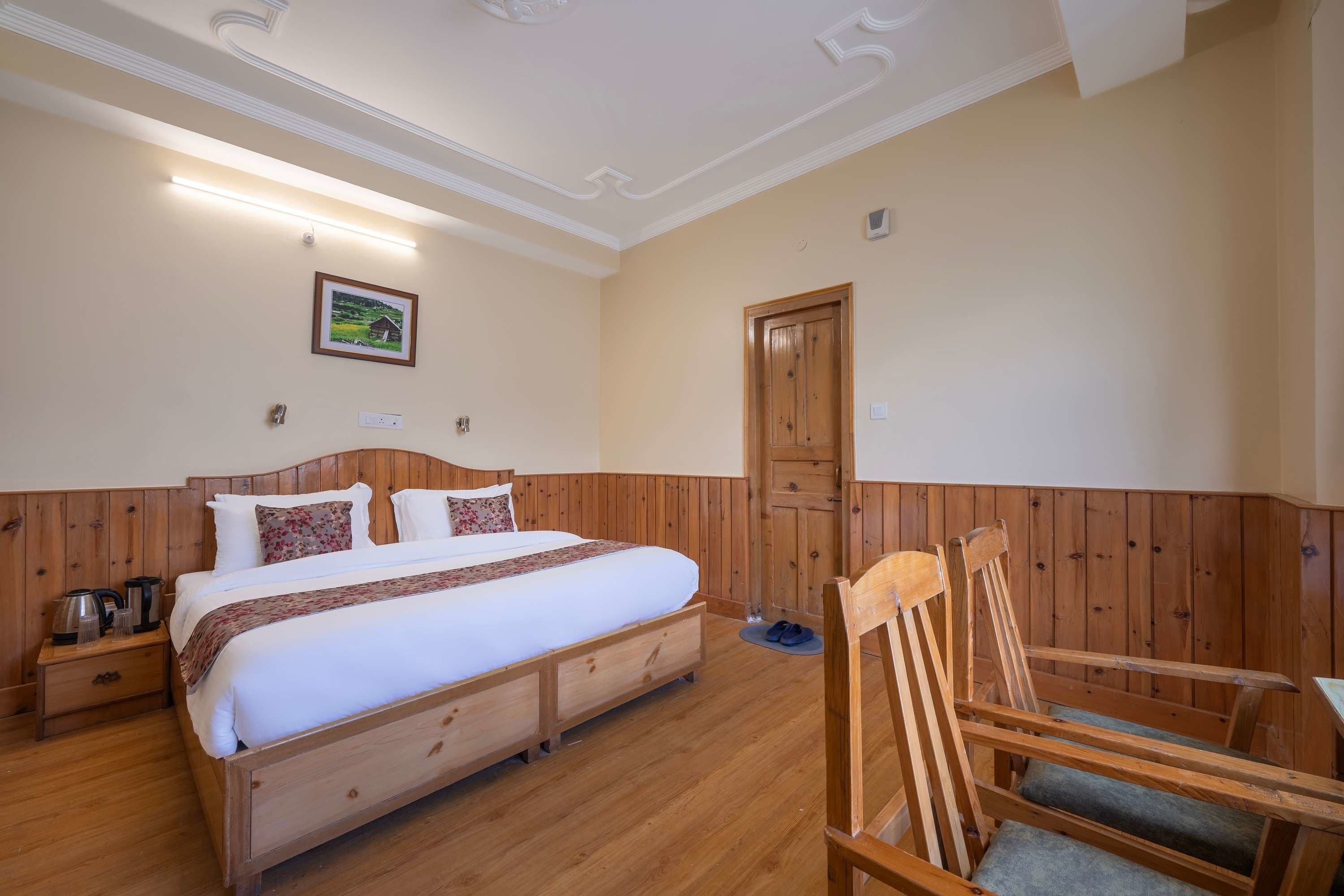 Premium Room with Open Terrace (Mountain View)
