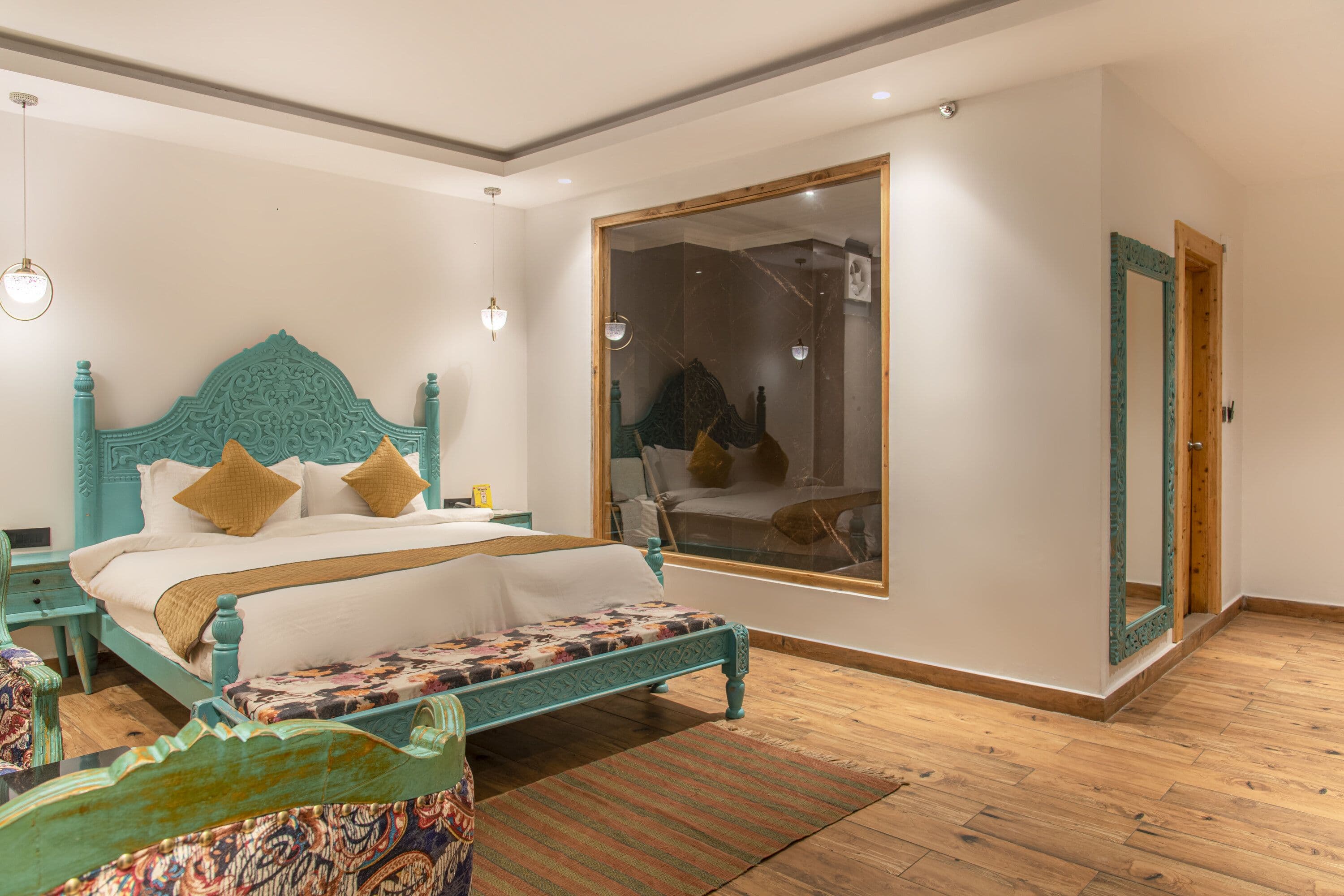 Deluxe Room (Without Balcony & View)