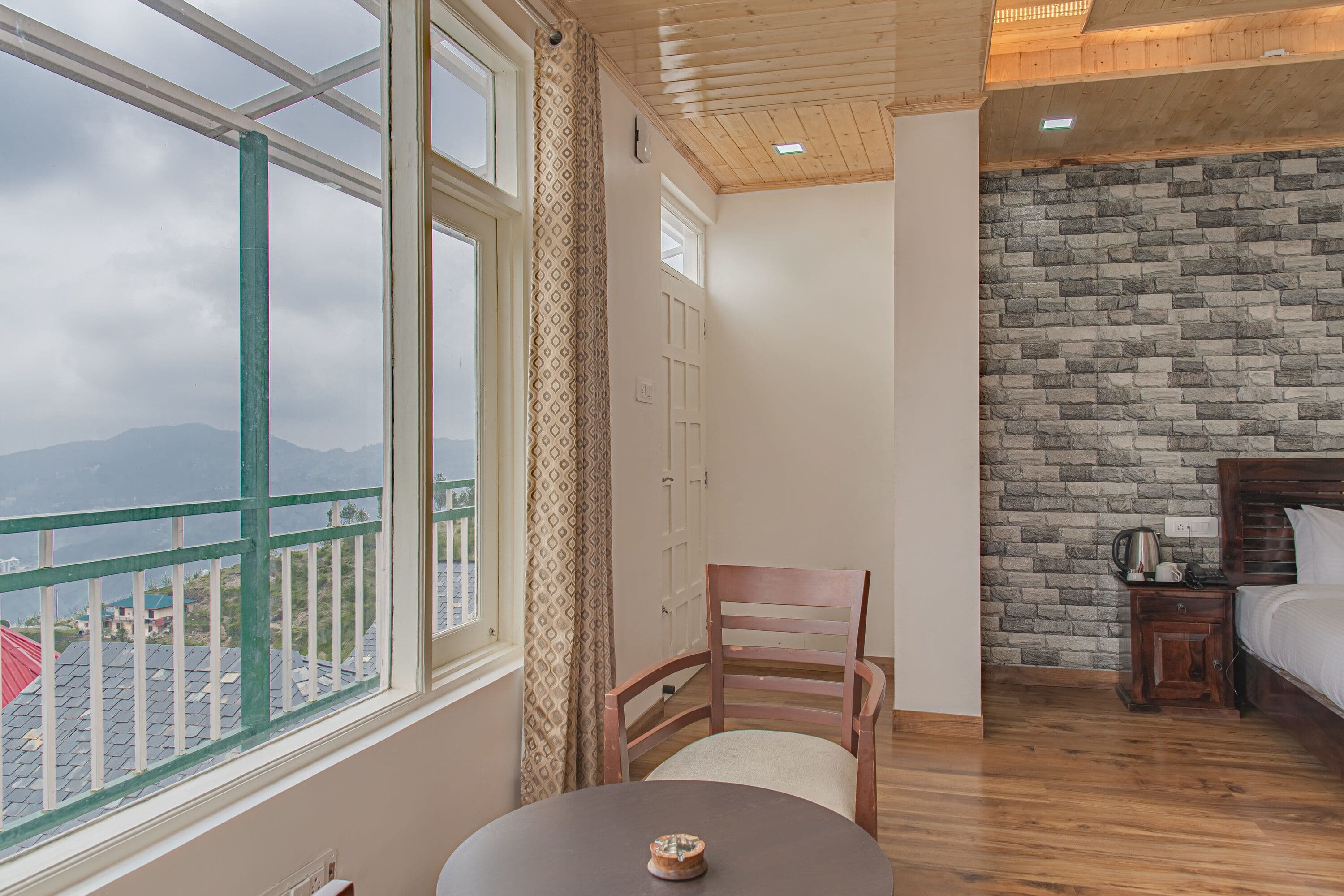 Superior Deluxe Room with Balcony (Mountain View)