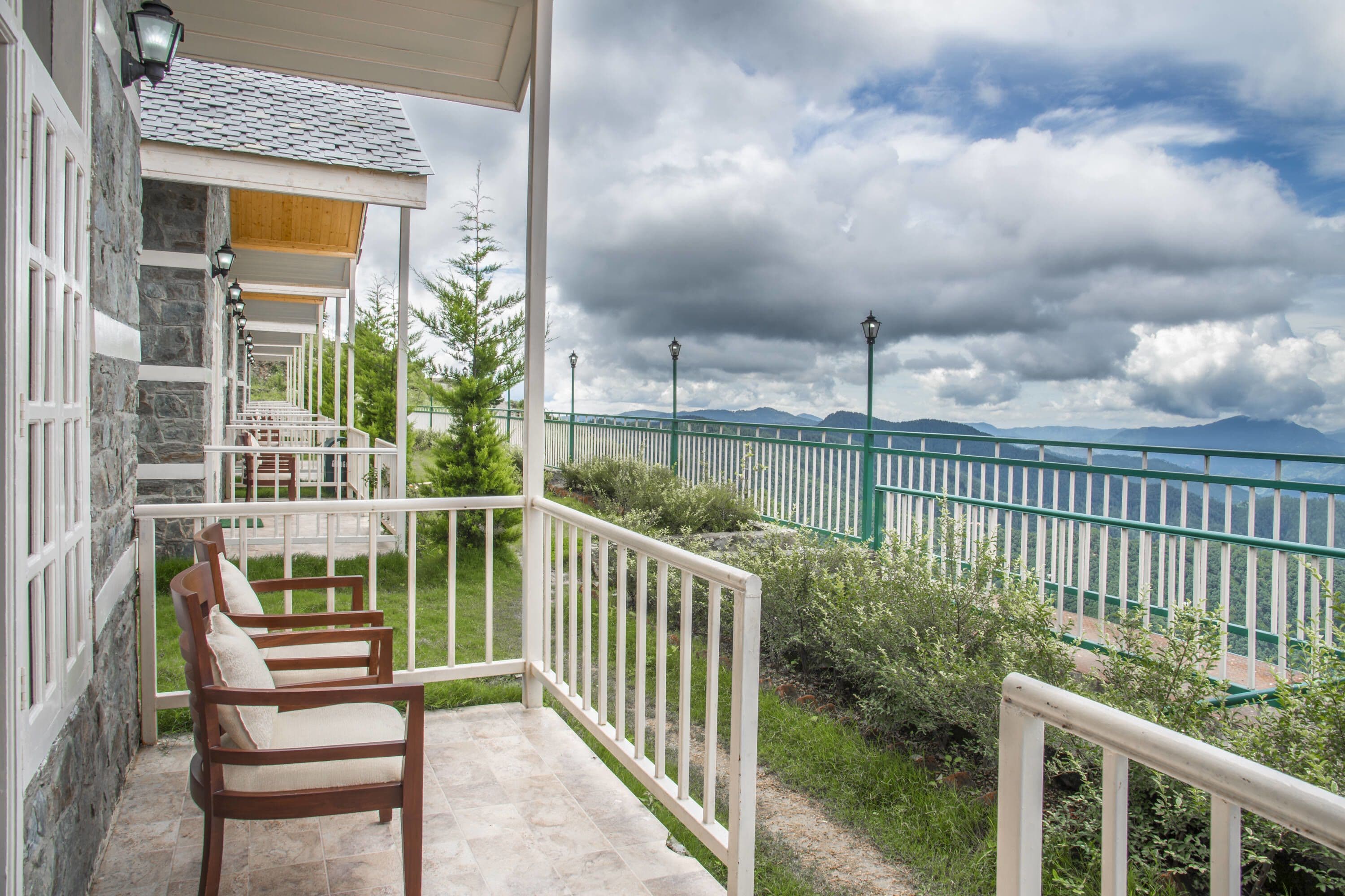 Stone Cottage with Deck (Mountain VIew)
