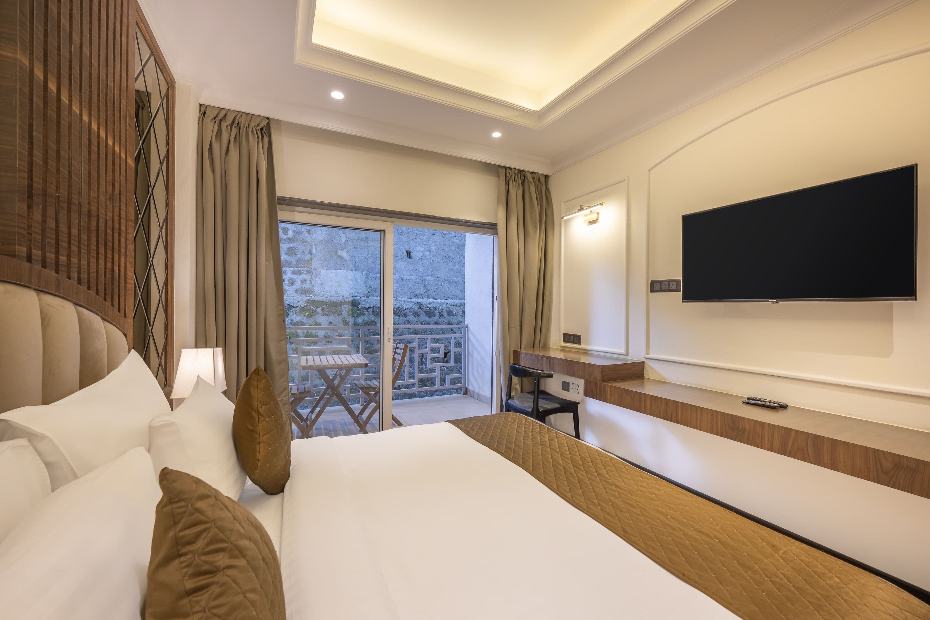 Executive Room with Balcony (Non View)