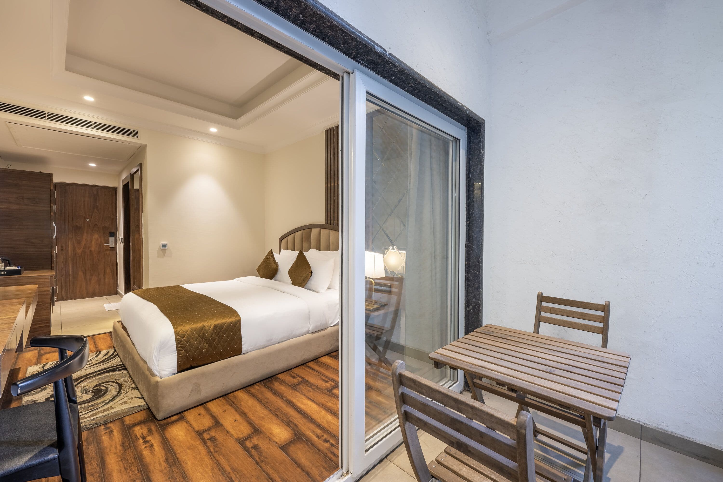 Executive Room with Balcony (Non View)
