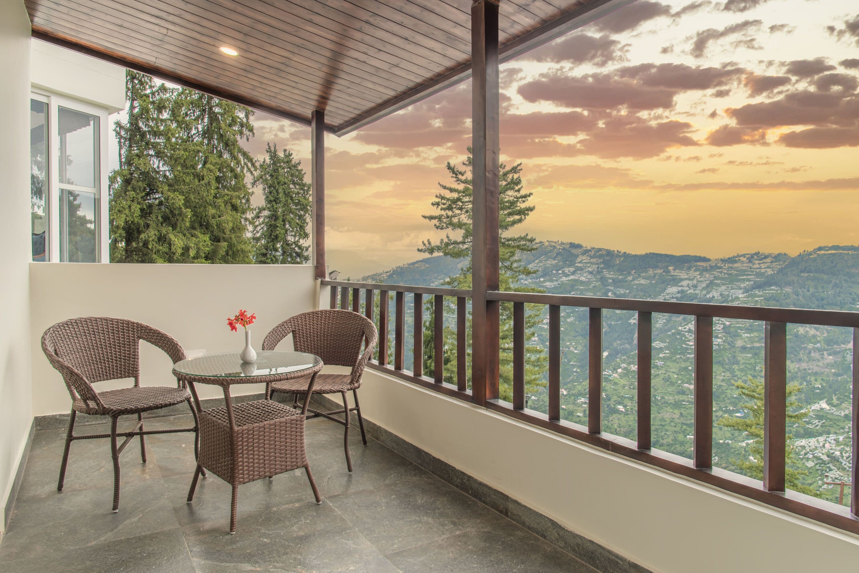 Premium Room with Balcony (Mountain View)