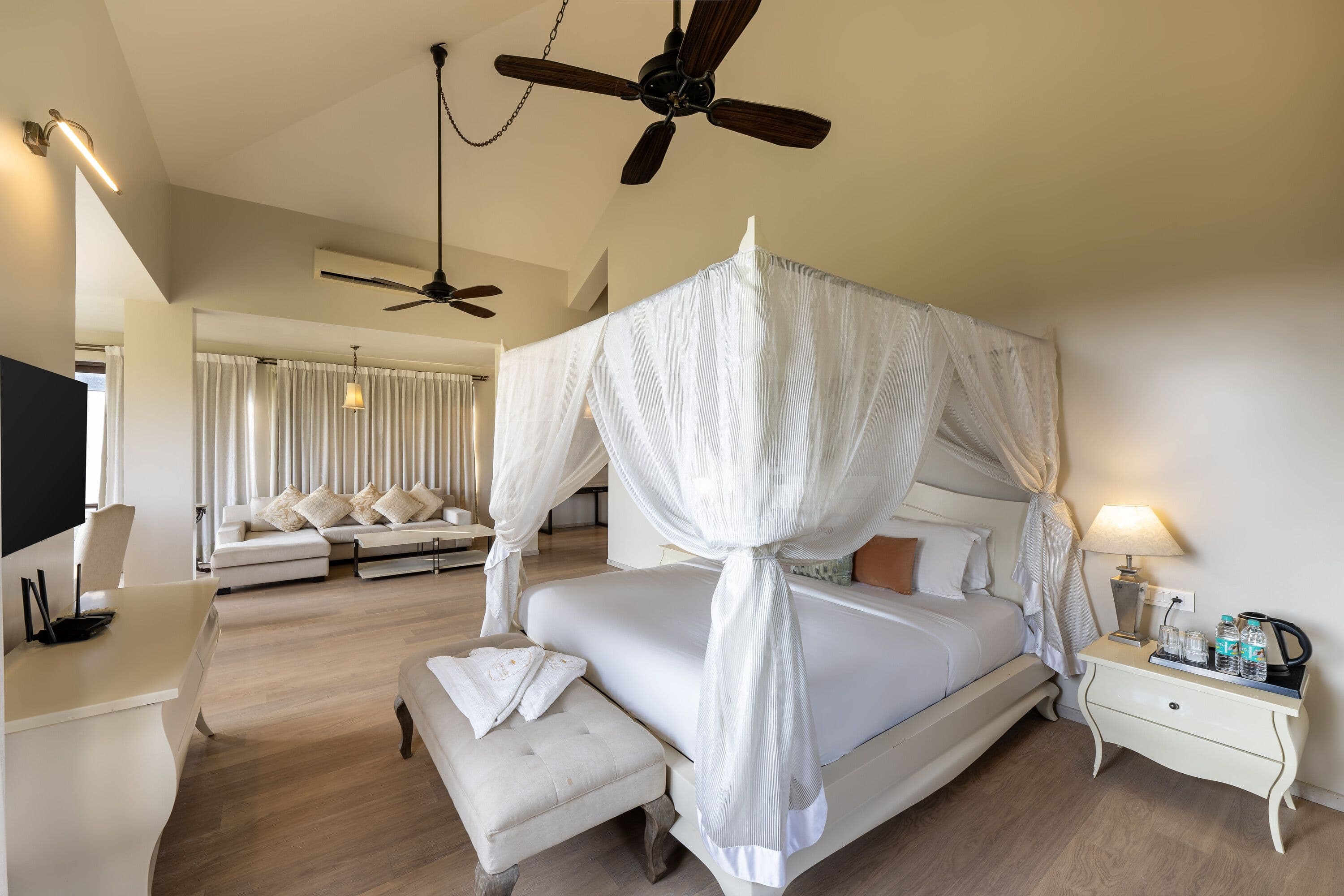 Luxurious 06BHK Private Villa with Pool