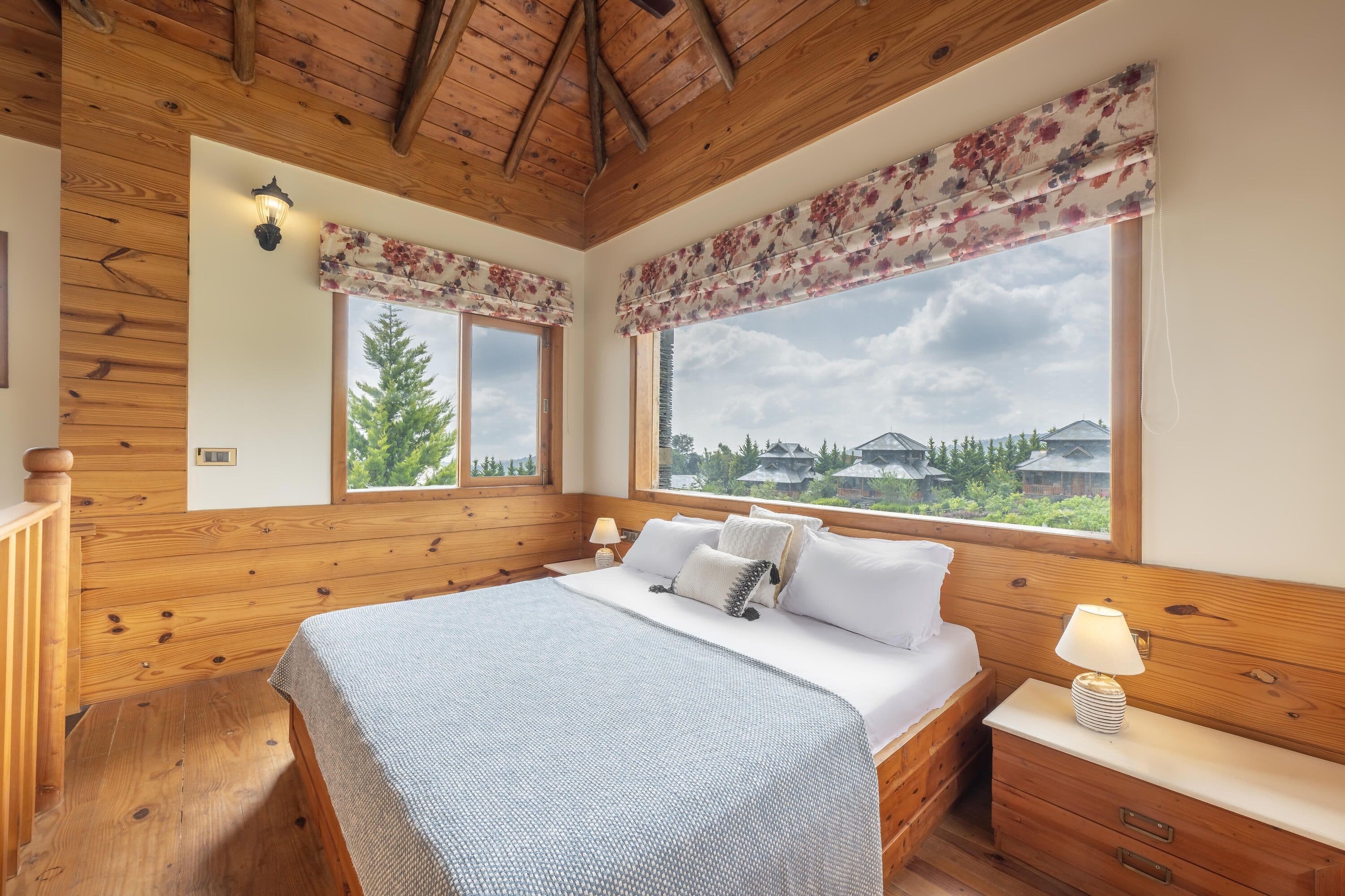 Mountain Retreat Cottage (Mountain View)