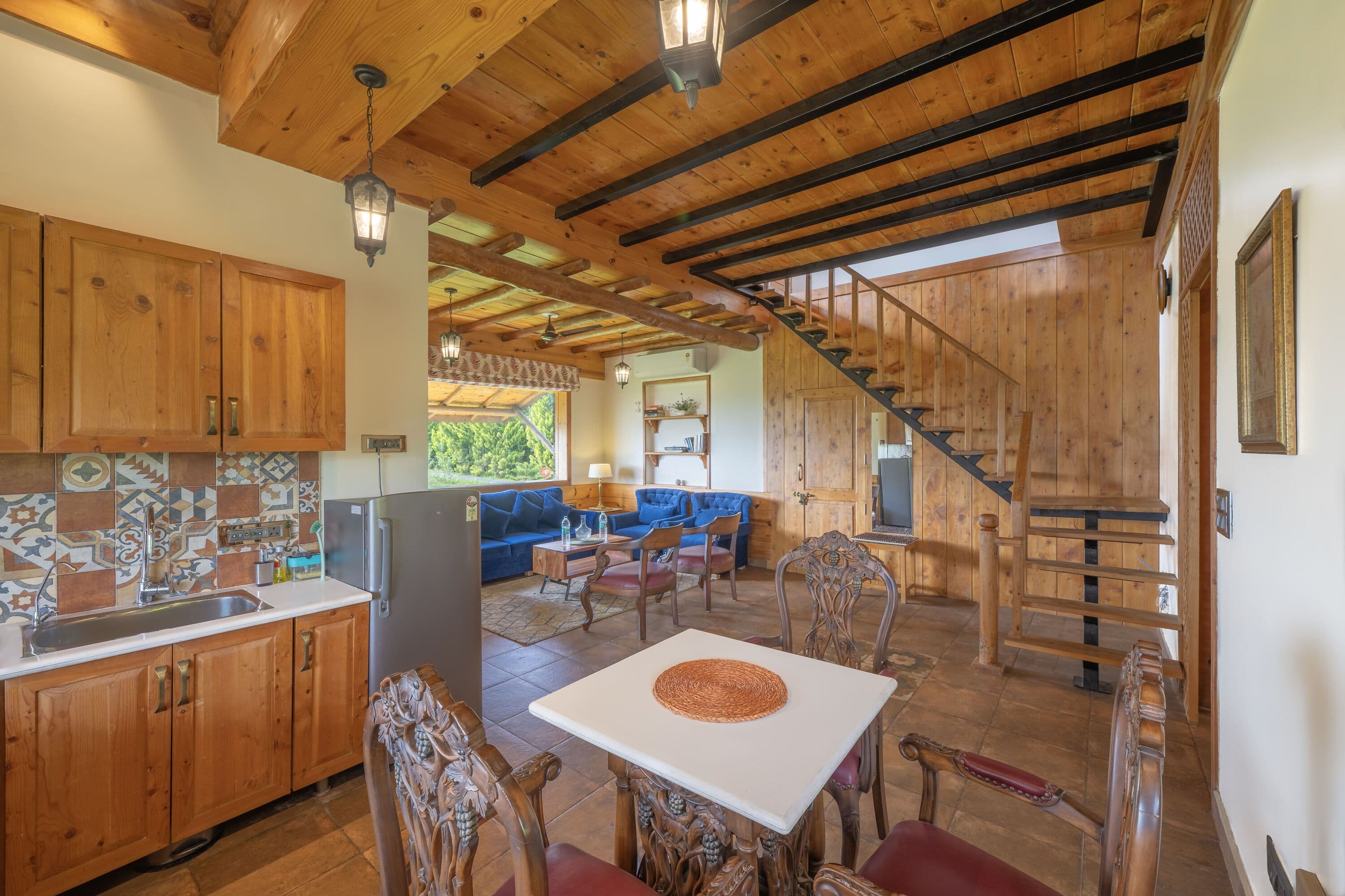 Cozy Mountain Escape Cottage (Mountain View)