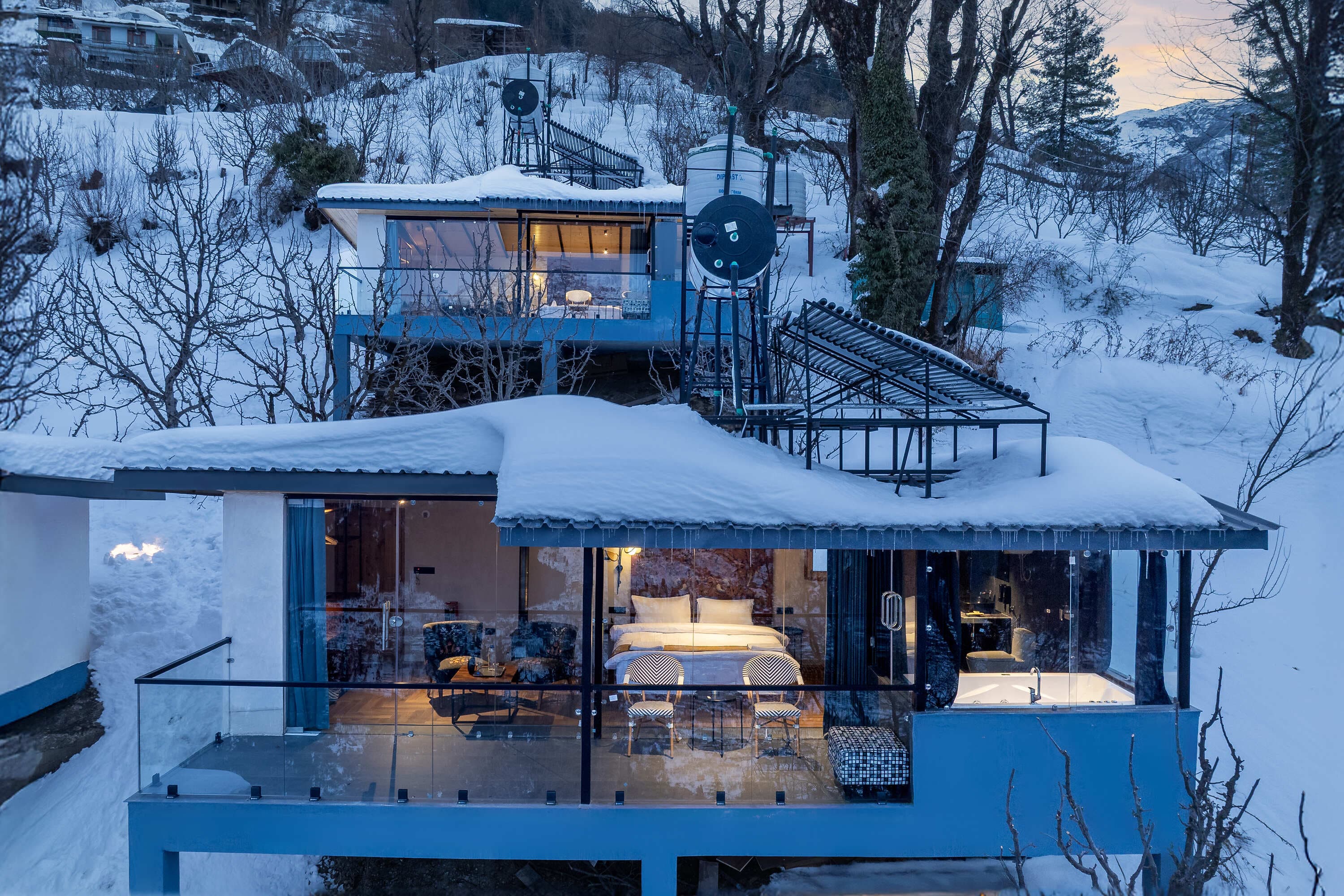 Himalayan Sunset Cabins with Jacuzzi (Mountain View)