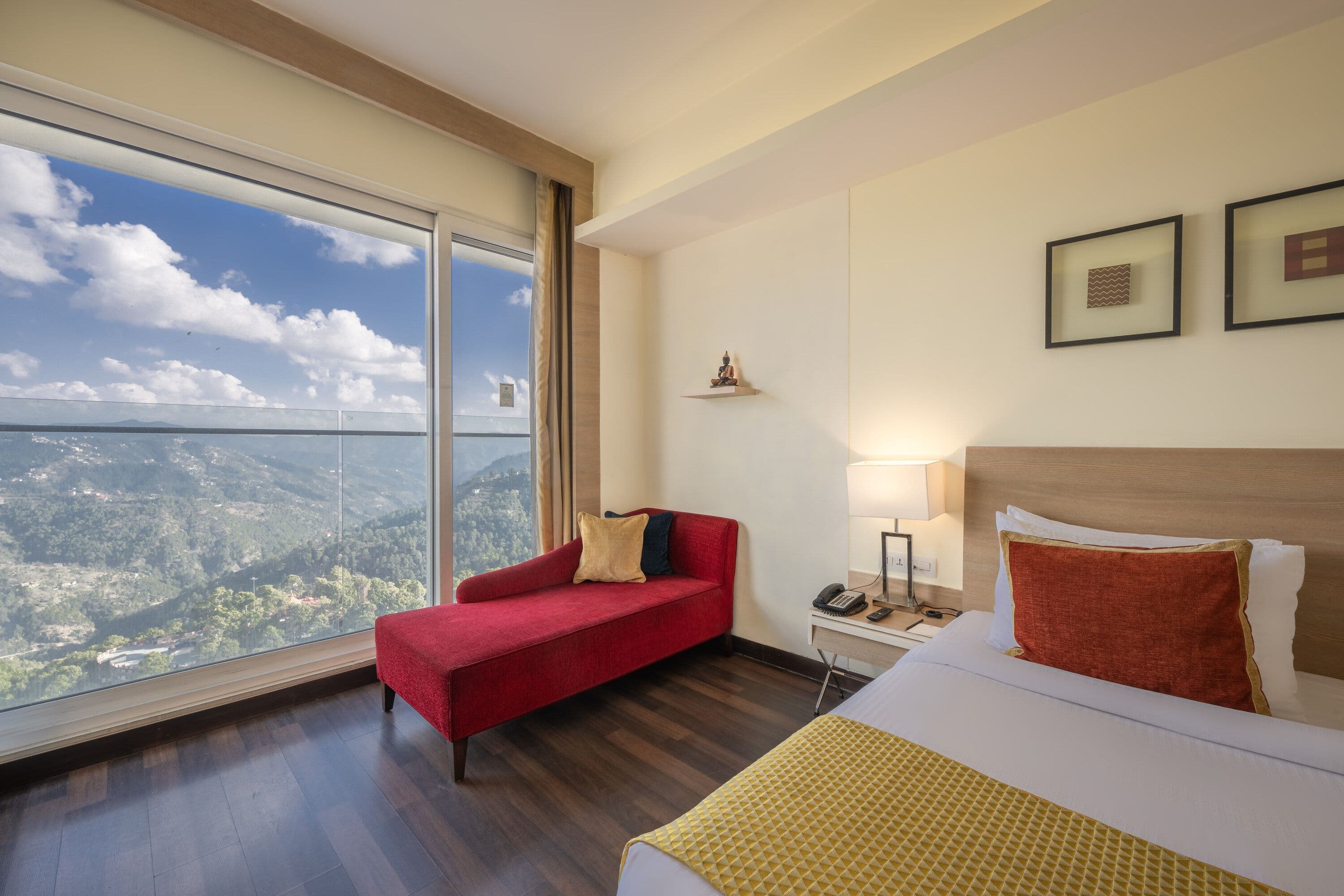 Superior Deluxe Room (Valley View)