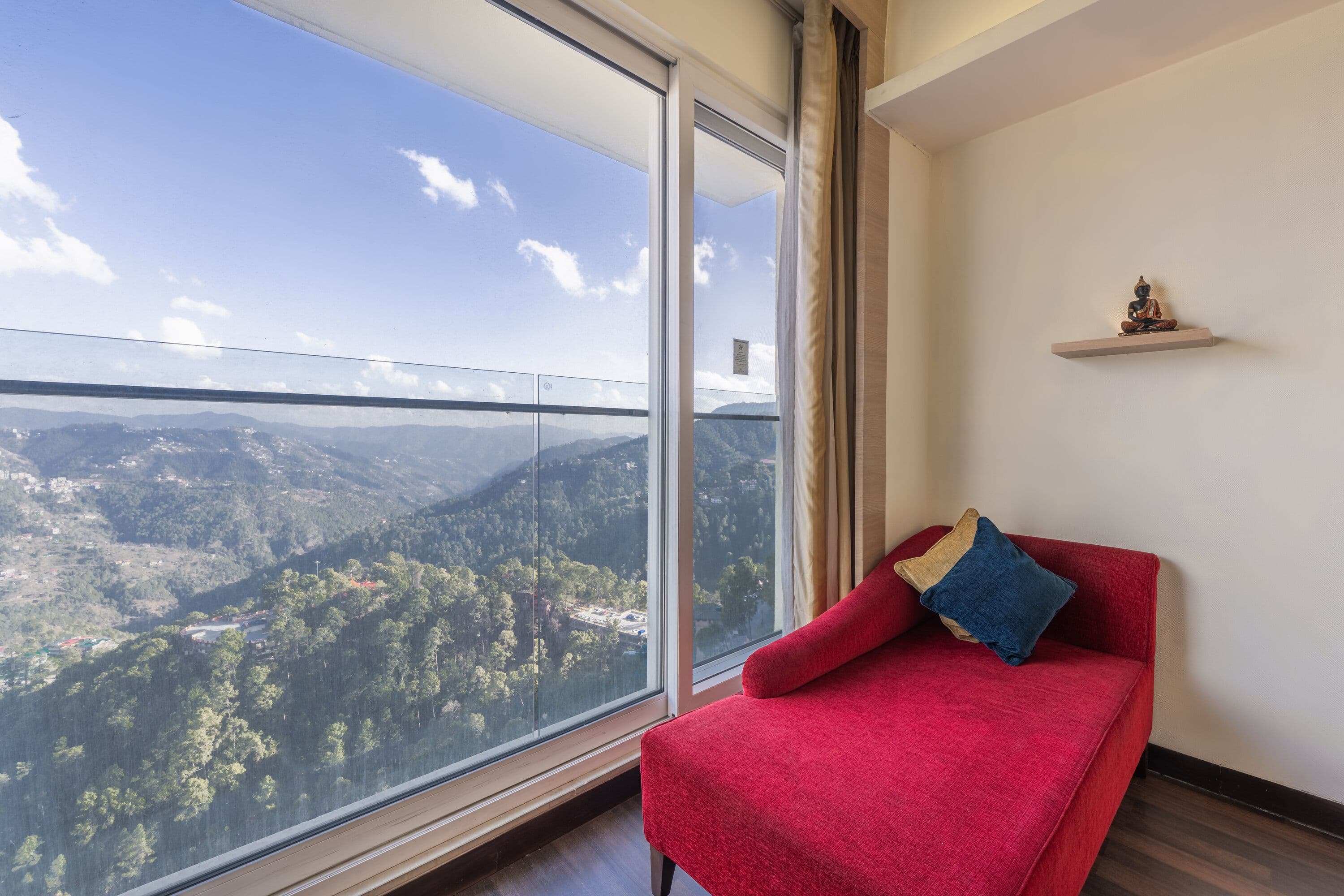 Superior Deluxe Room (Valley View)