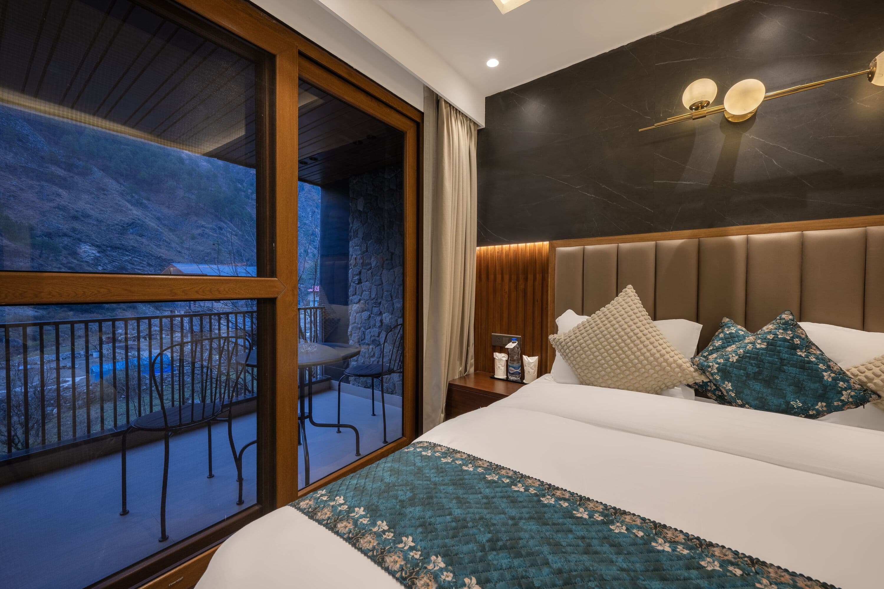 The Hideaway Room with Balcony (Valley View)