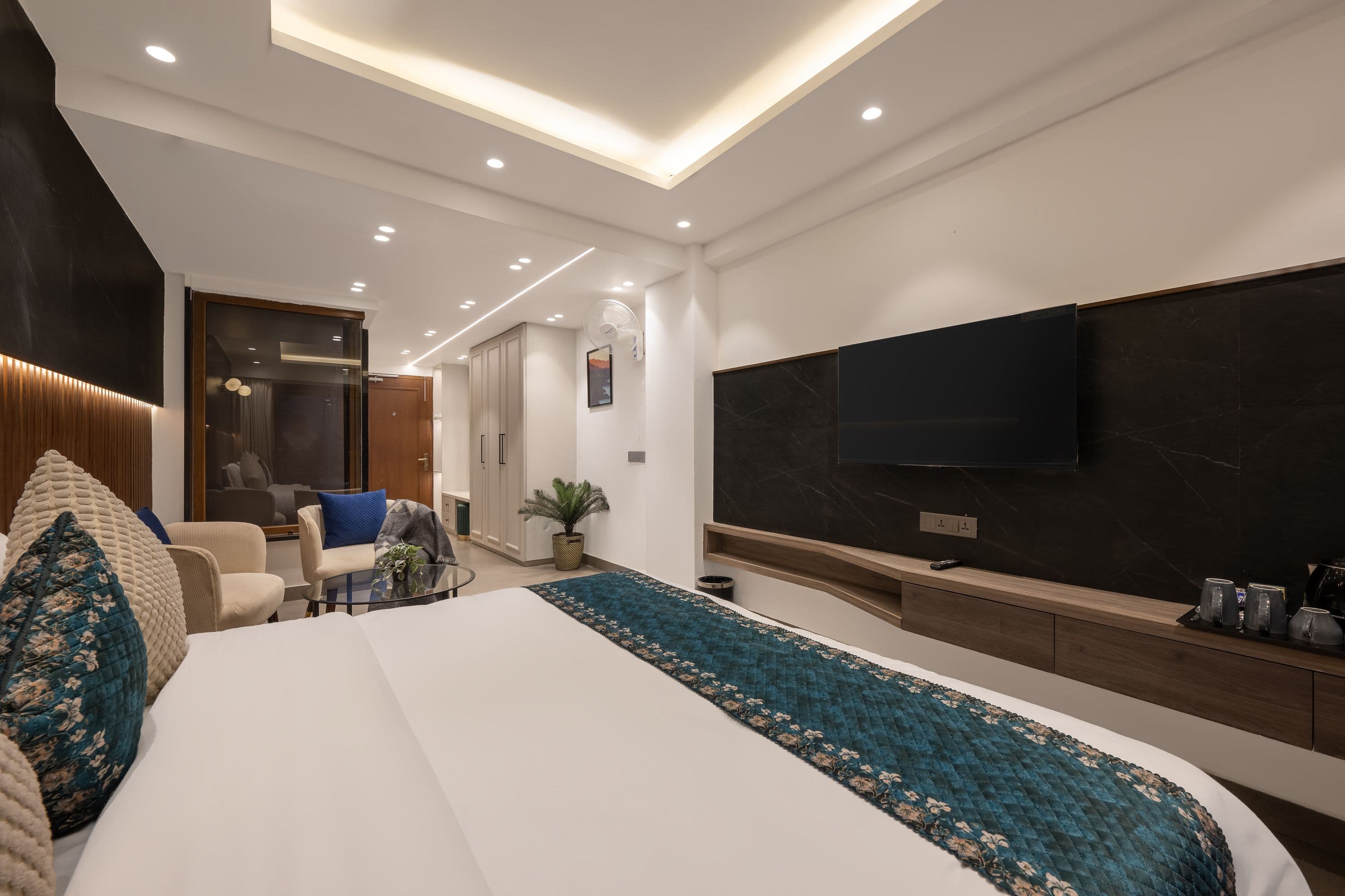 The Hideaway Room with Balcony (Valley View)