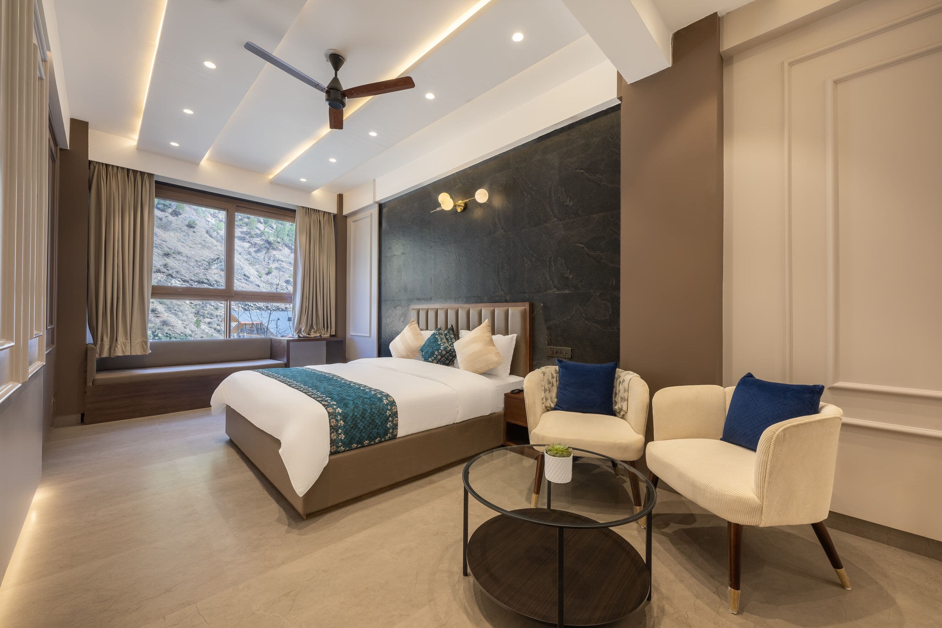 The Meadow Vista Suite with Balcony (River View)